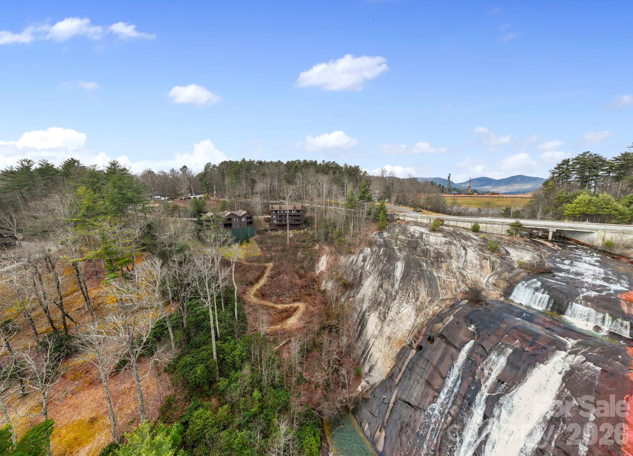 Toxaway Falls Condominium - Residential