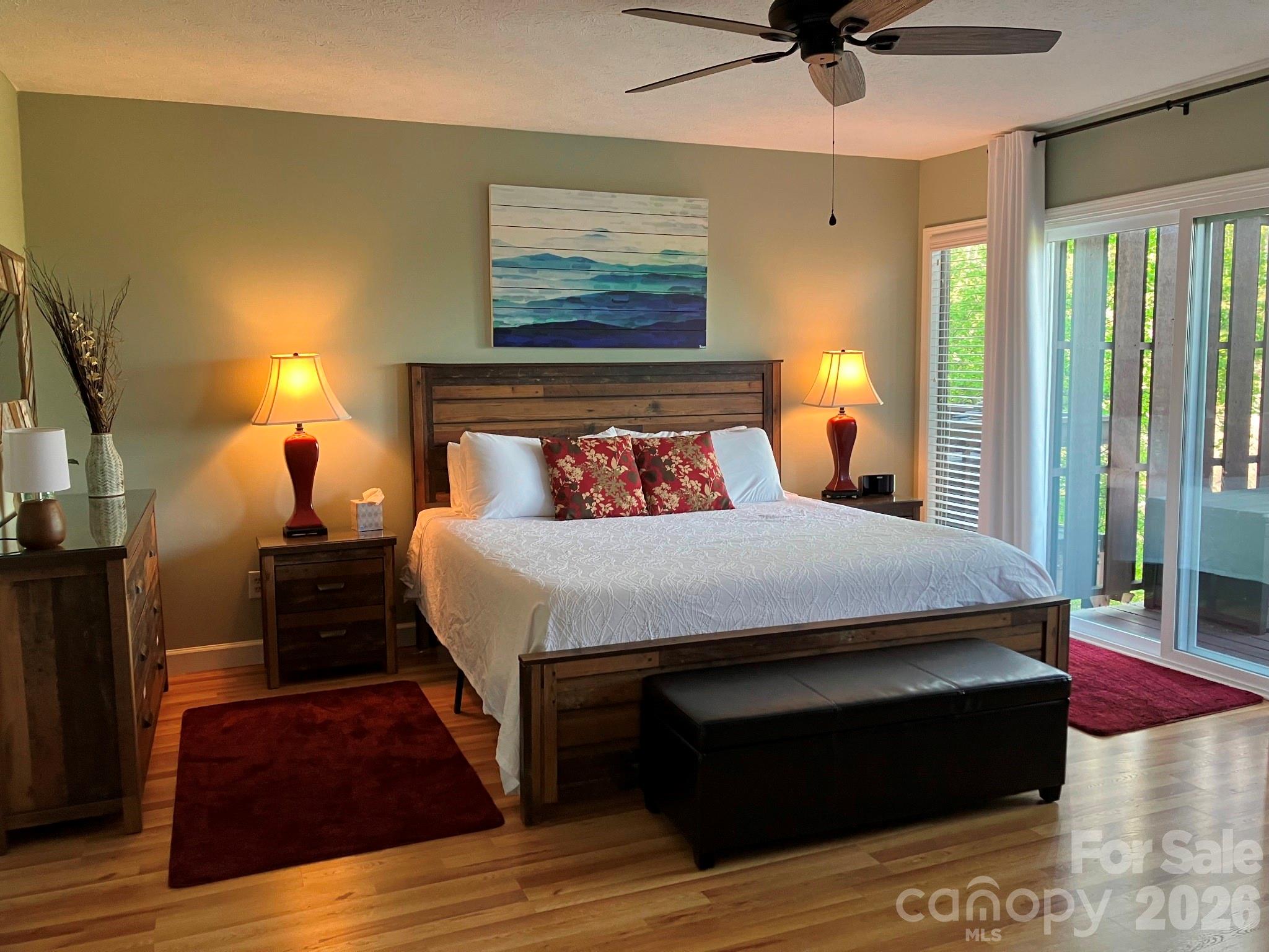 Toxaway Falls Condominium - Residential