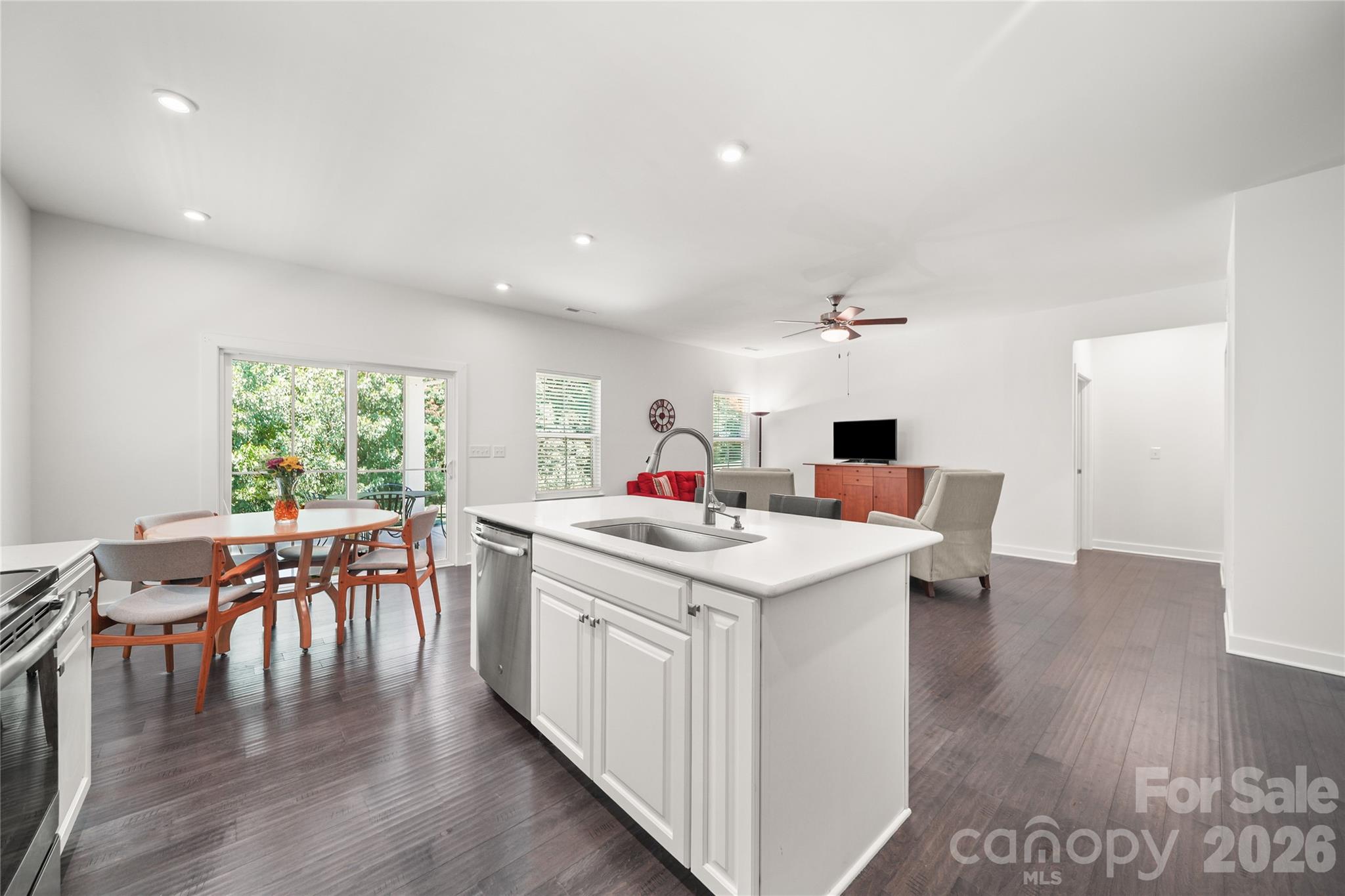 Holcomb Woods - Residential