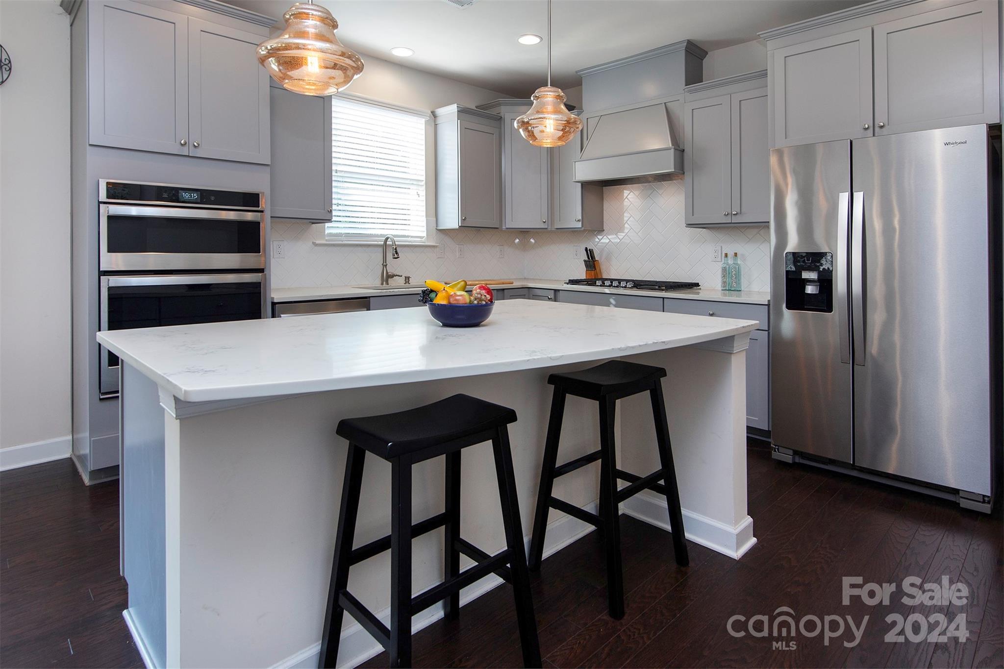 Lake Crest - Residential