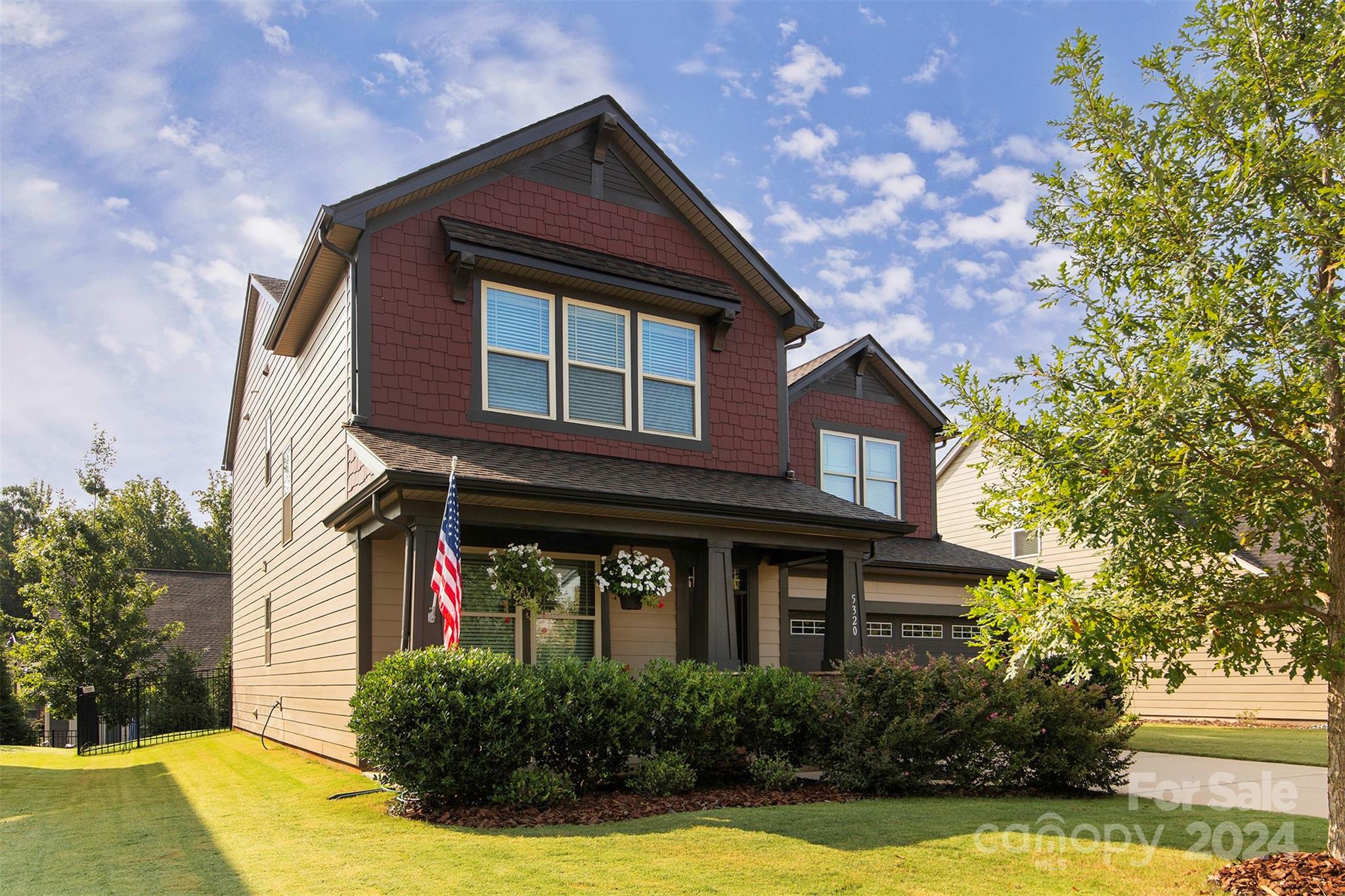 Lake Crest - Residential