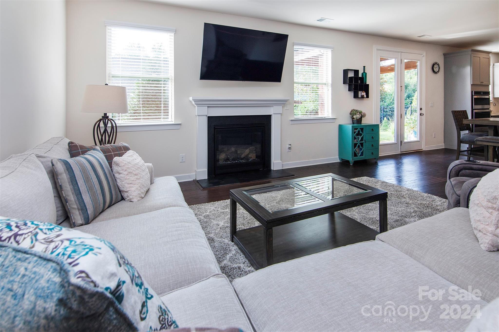 Lake Crest - Residential