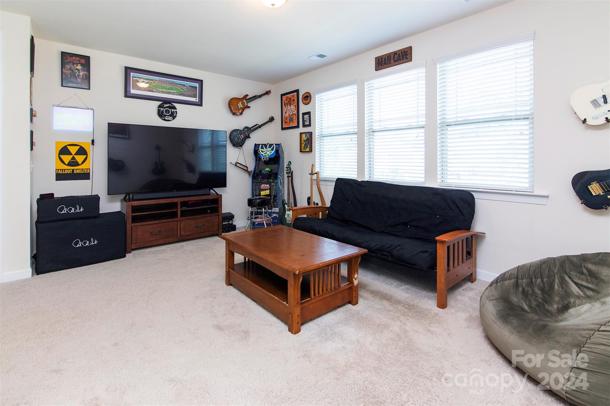 Lake Crest - Residential