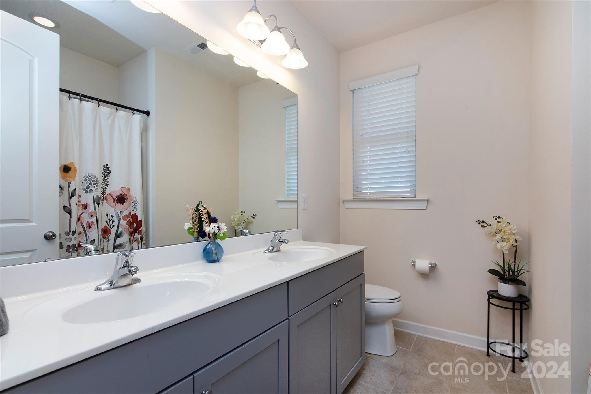 Lake Crest - Residential