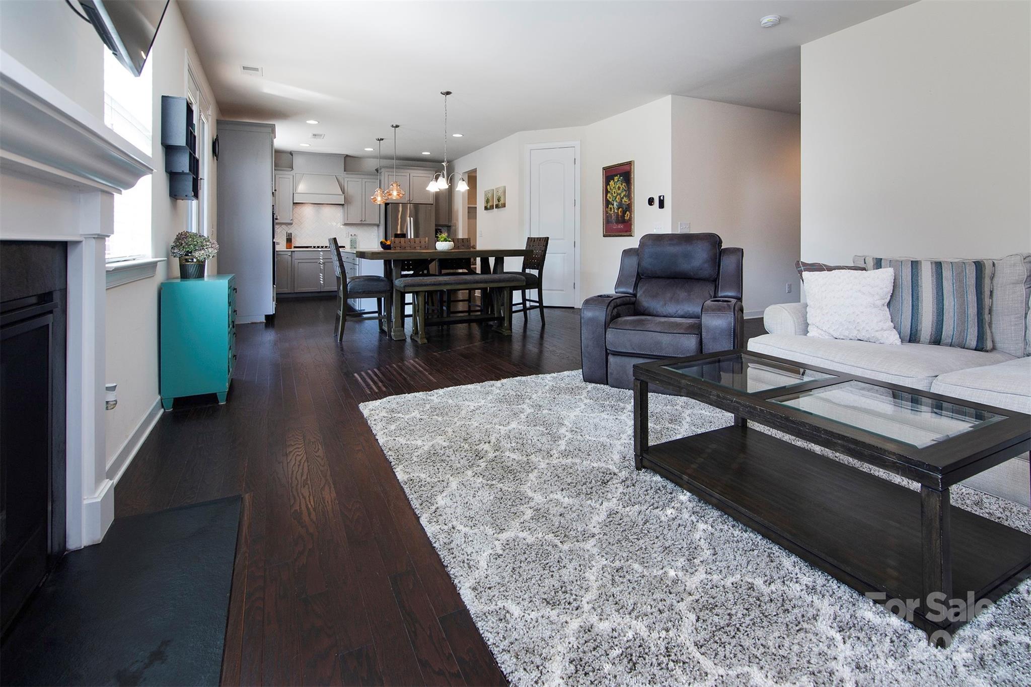 Lake Crest - Residential
