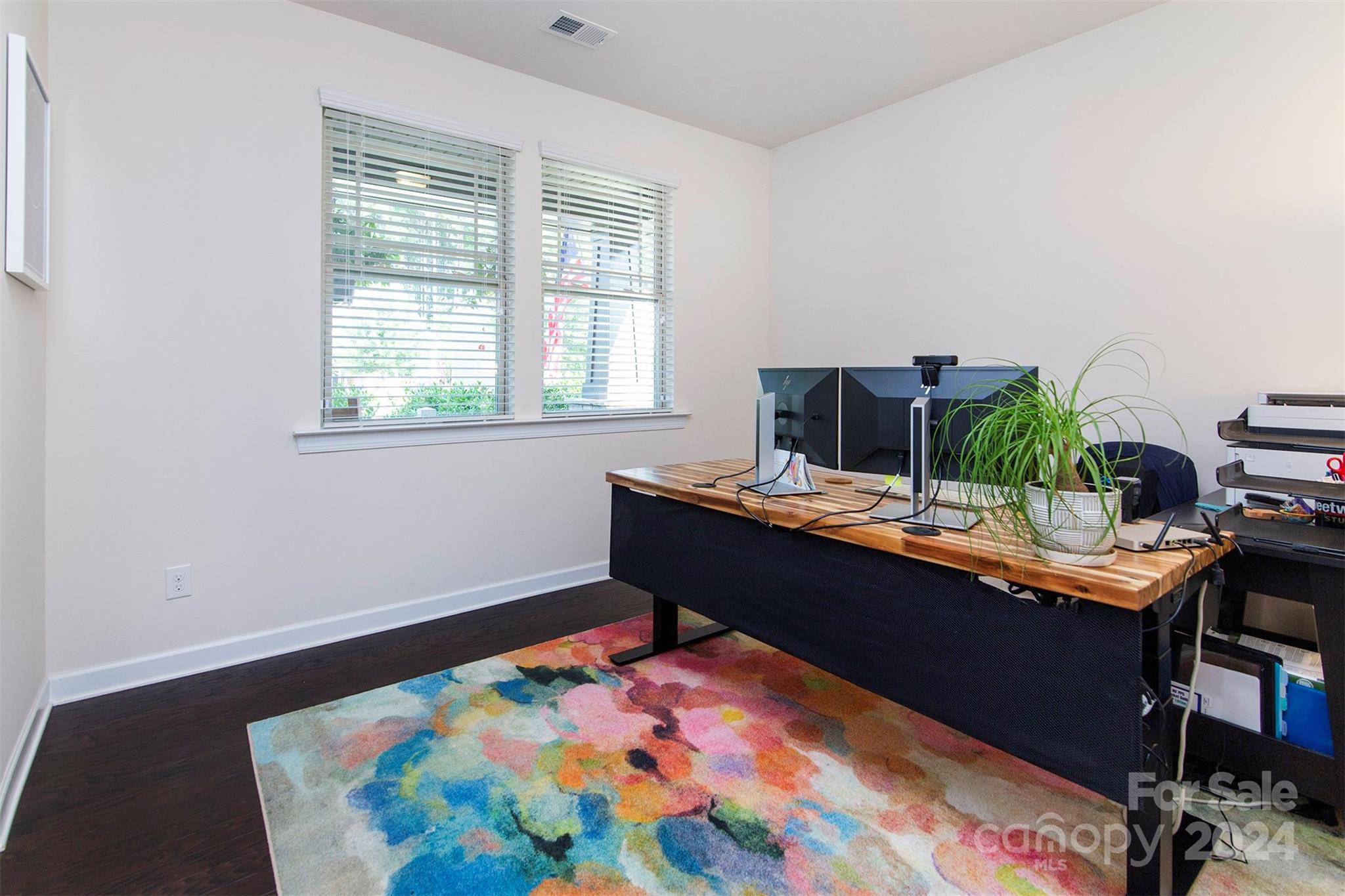 Lake Crest - Residential