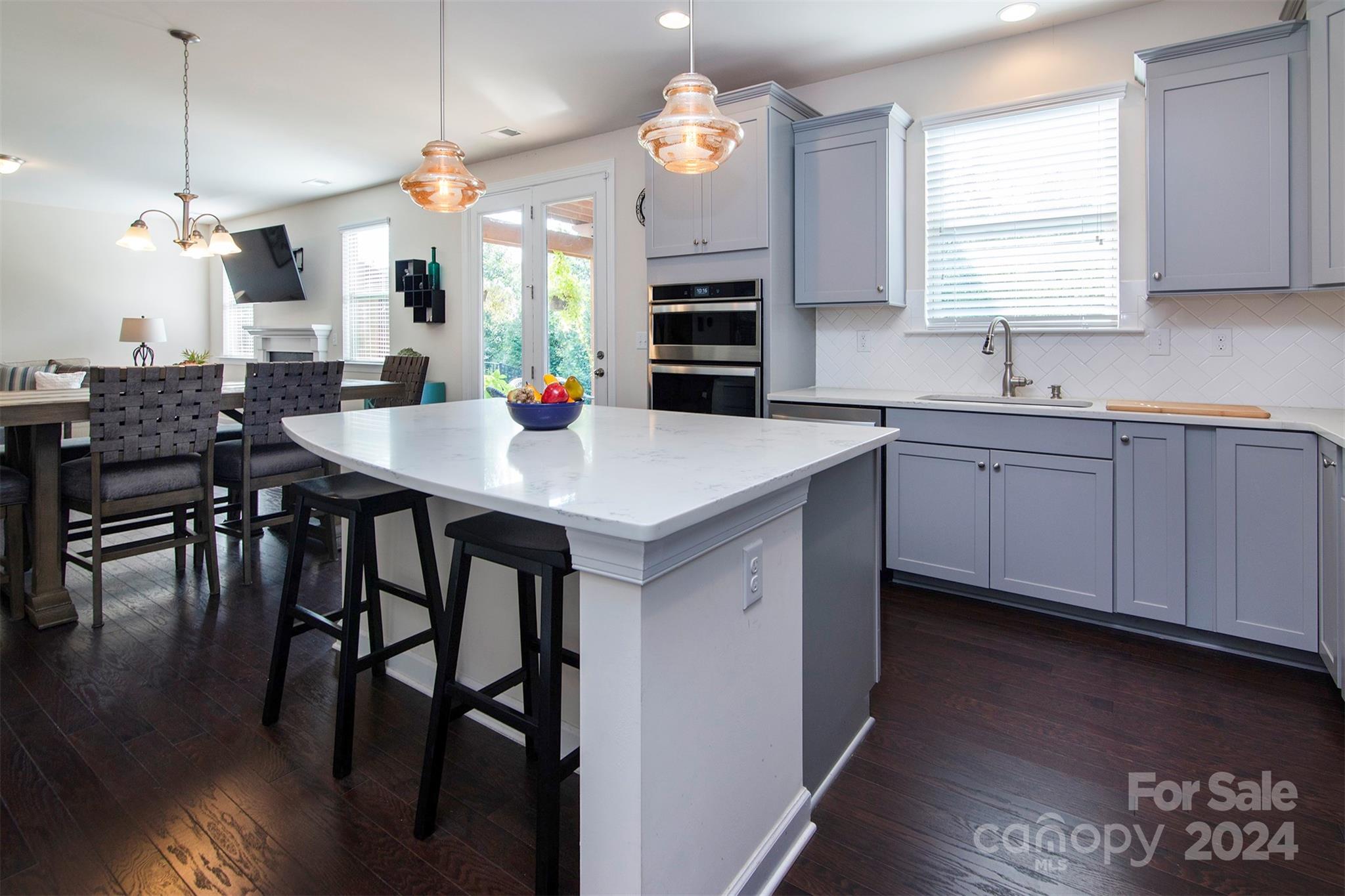 Lake Crest - Residential