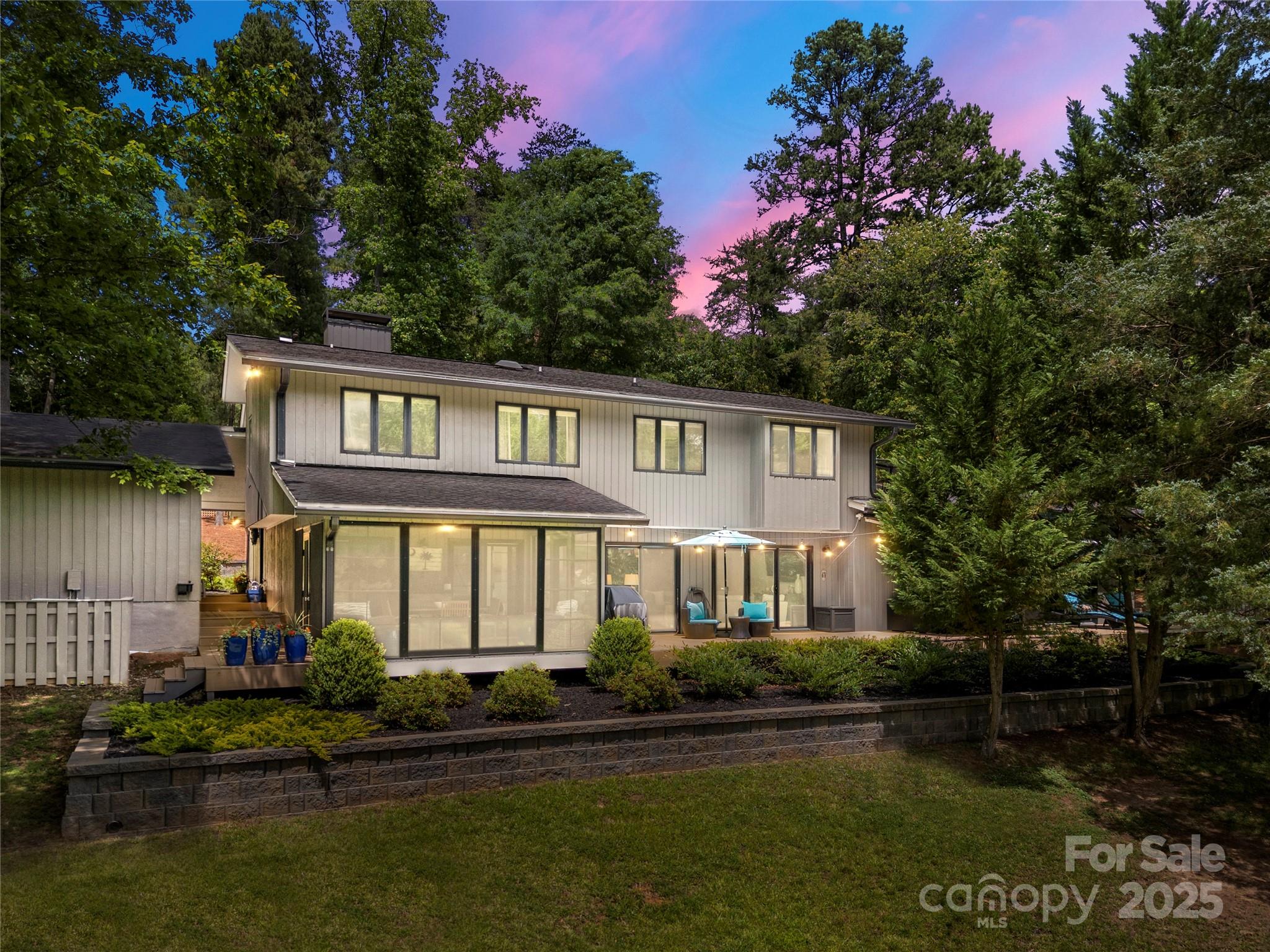 Welcome to this updated home on the 4th fairway in the 24/7 gated & amenity rich community of River Hills. Thoughtfully renovated as a “forever home,” no detail was overlooked. W/ 4 beds & 3.5 baths, this 3,080 sq/ft home is complete w/ a 2 car garage. Stone retaining walls frame a paver walkway to the front. Inside, the main level features a beautiful kitchen w/ stainless steel appliances, quartz countertops. The kitchen flows into a vaulted dining area overlooking the living room flooded w/ natural light. Off the living area, a den awaits w/ gas logs. The primary suite is a true retreat w/ trey ceilings, a sprawling custom walk-in closet, & en-suite bathroom w/ heated floors. Relax & entertain on the Trex deck & Eze-Breeze enclosed porch or enjoy the hot tub. Upstairs, you'll find a 2nd primary suite w/ its own full bath, 2 additional bedrooms, & full bathroom. This home truly has it all—style, comfort, and a prime golf course location. Listing agent related to owner.