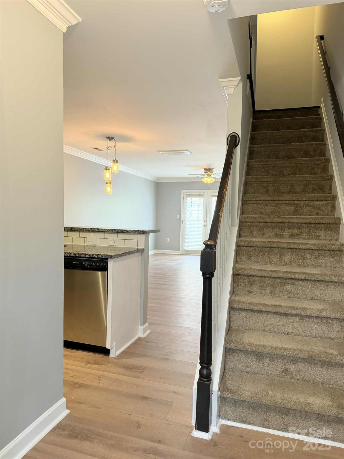 Williamsburg on Commonwealth - Residential