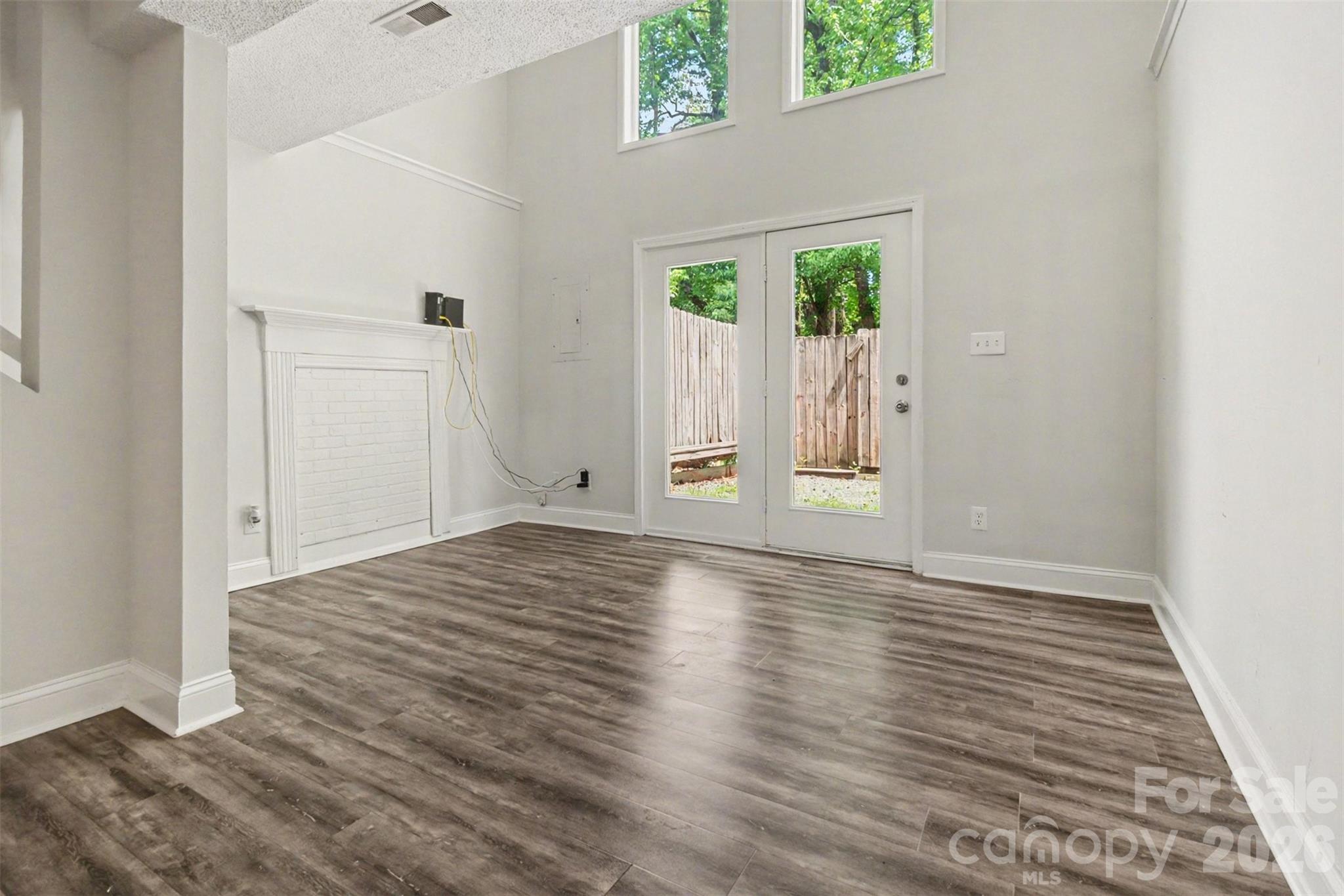 Holly Grove - Residential