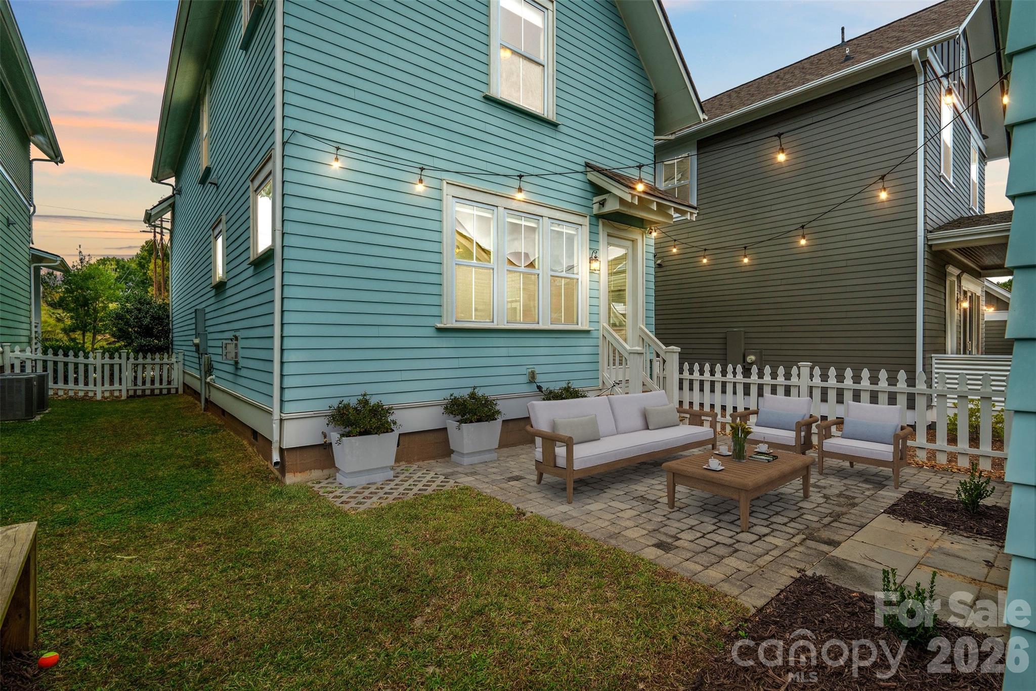 Riverwalk - Residential