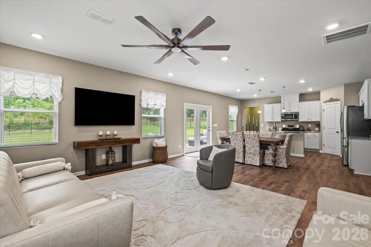 Sanders Ridge - Residential