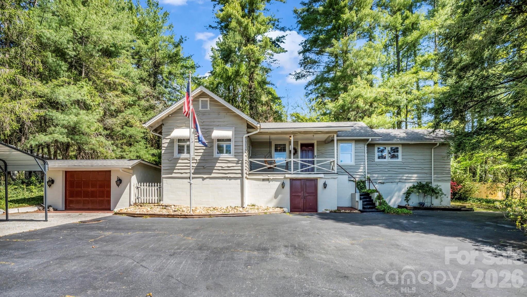 Welcome to 110 Chariton Avenue! Close to the Hendersonville Country Club, this charming cottage makes an ideal golf getaway or year-round retreat in the heart of Hendersonville, NC.  Meticulously maintained and full of character, the home offers 2 bedrooms and 1 bath with an open-concept living, dining, and kitchen area that feels bright and inviting.

Enjoy peaceful outdoor living on the private back deck tucked beneath the trees—perfect for evening gatherings—or relax on the front porch swing while taking in distant mountain views.

 Conveniently located near downtown Hendersonville and Flat Rock, with easy access to local dining, breweries like Trailside Brewing Company, shopping at Ecusta Market, and outdoor destinations including the Ecusta Trail and Pisgah National Forest—all just minutes away.