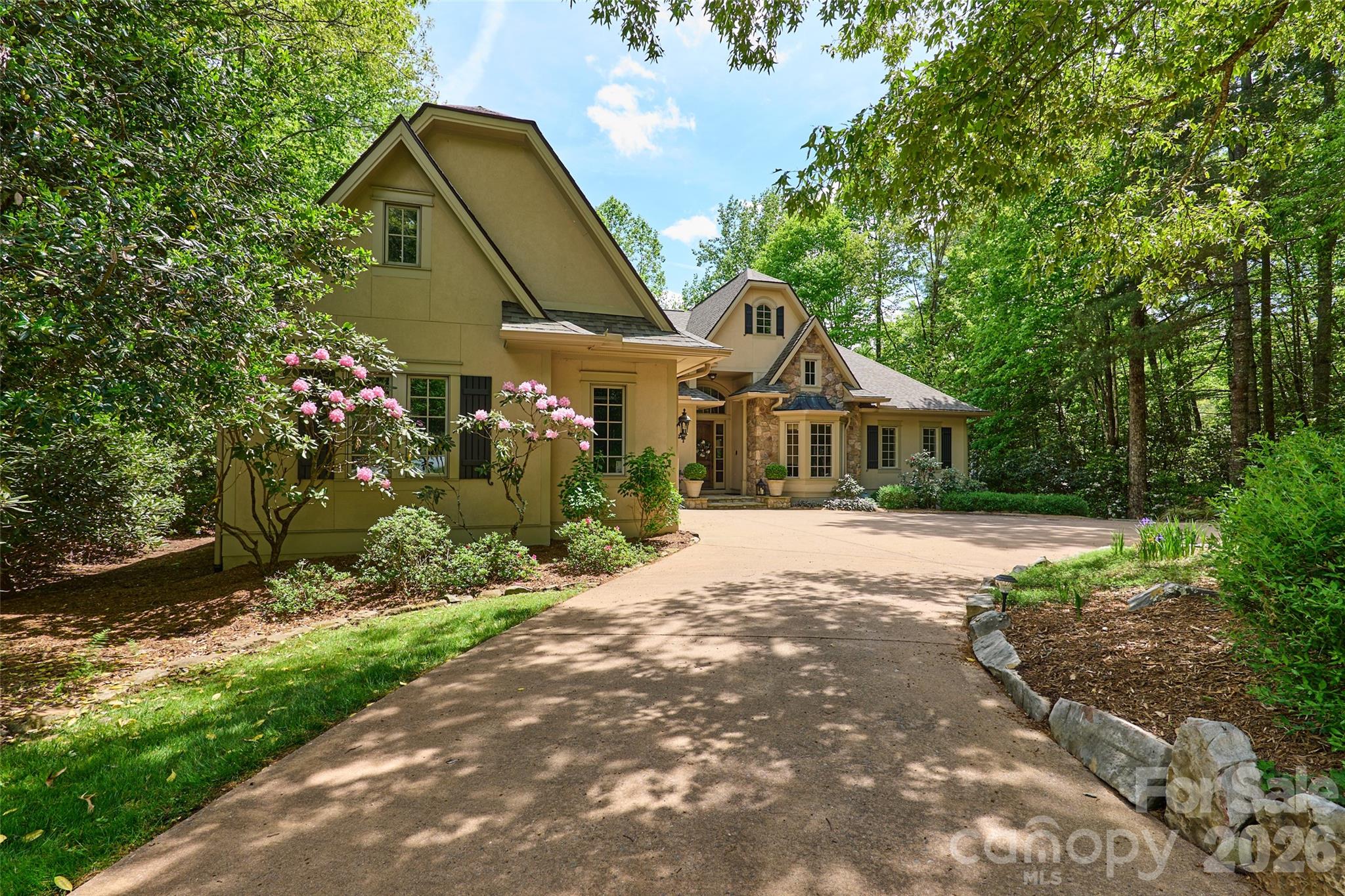 Straus Park - Residential