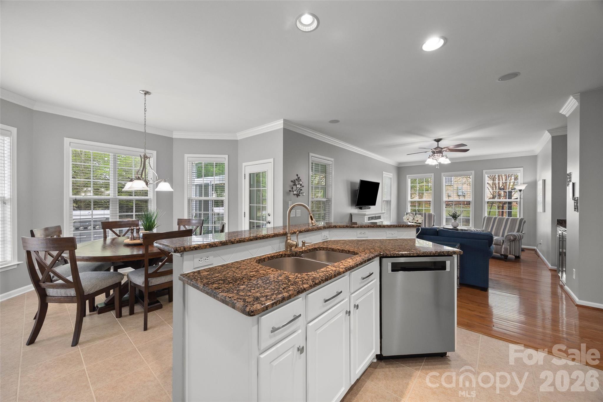 Lakeshore - Residential