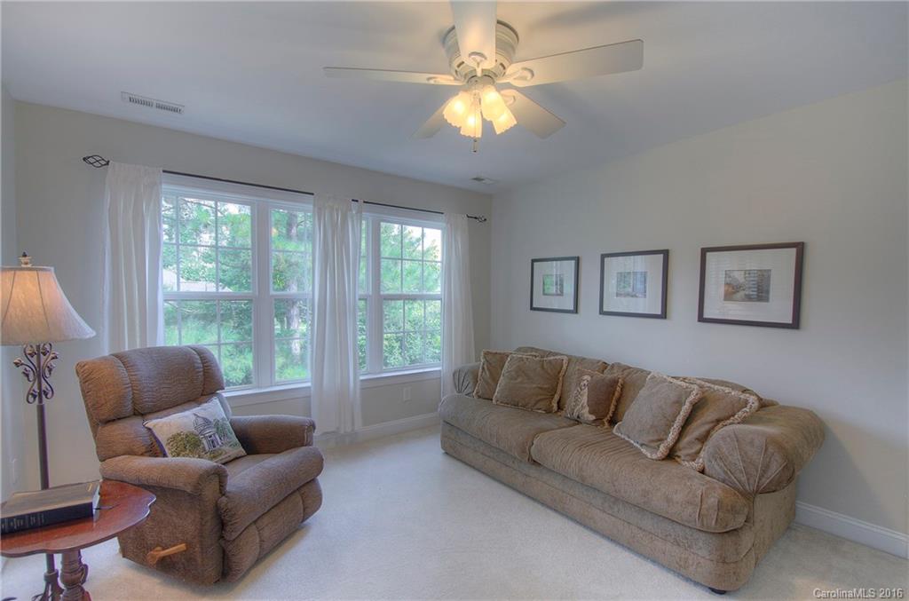 Mariners Bluff - Residential