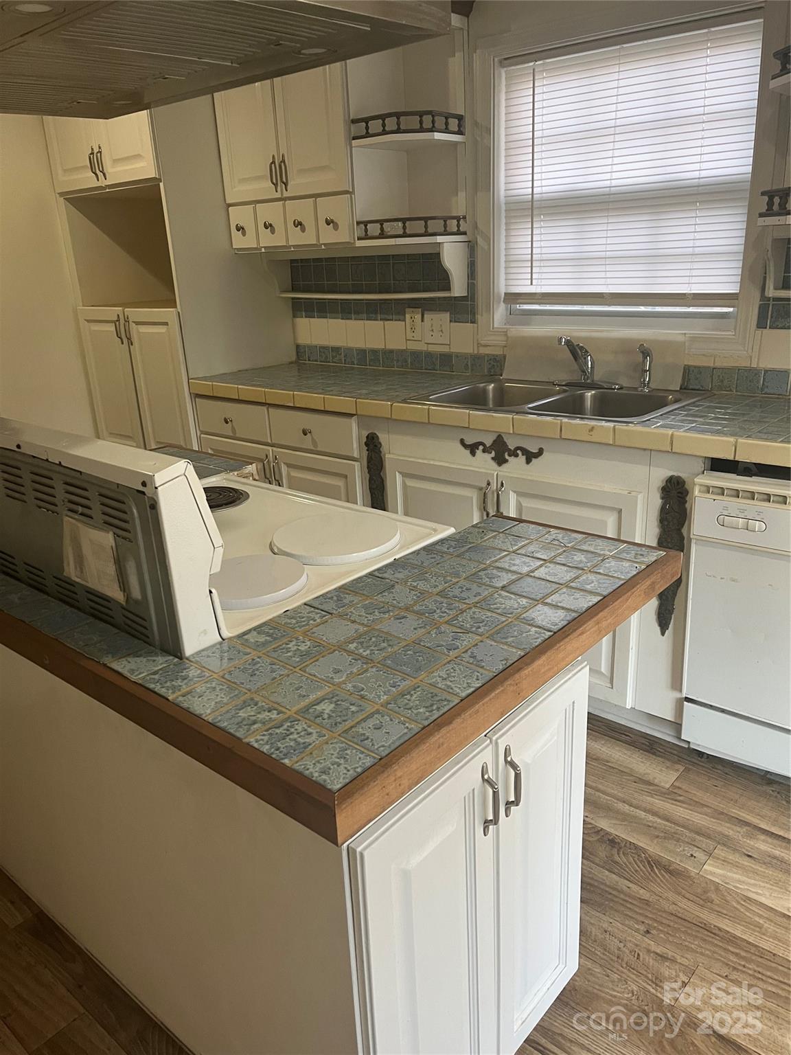 Love Acres - Residential