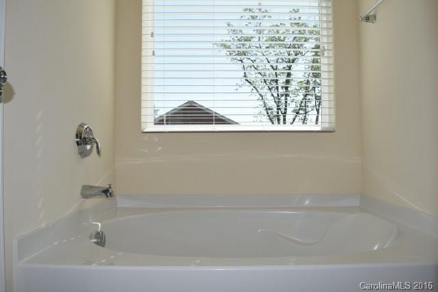 Stoneridge Lakes - Residential