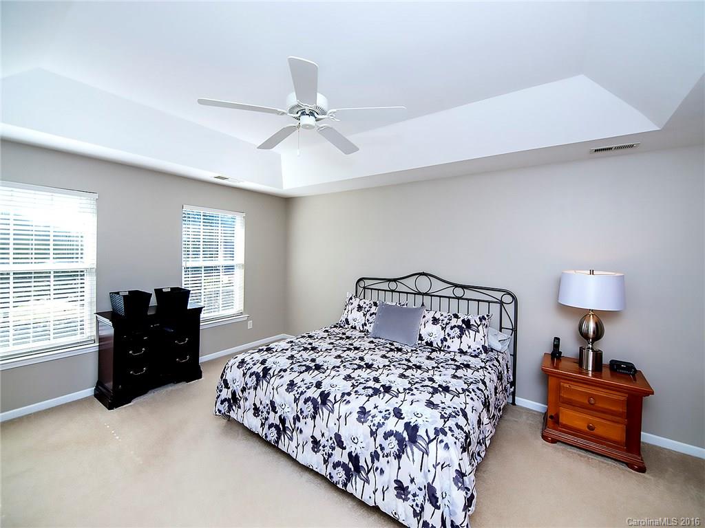 Hunter Oaks - Residential