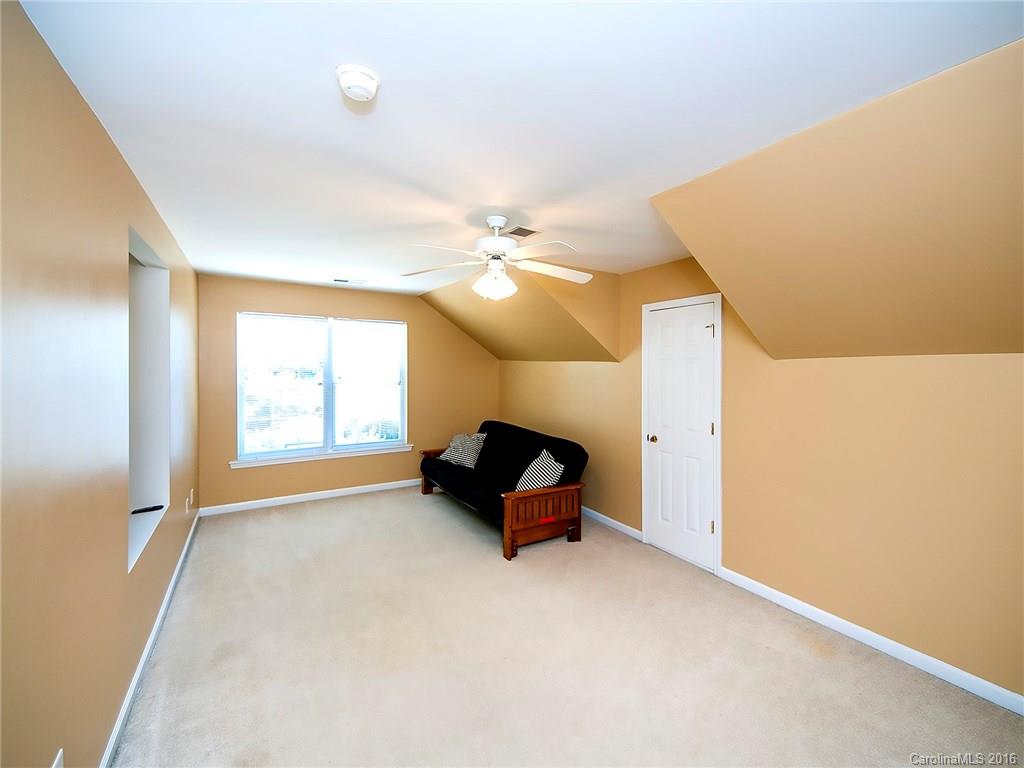 Hunter Oaks - Residential