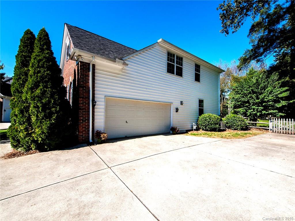 Hunter Oaks - Residential
