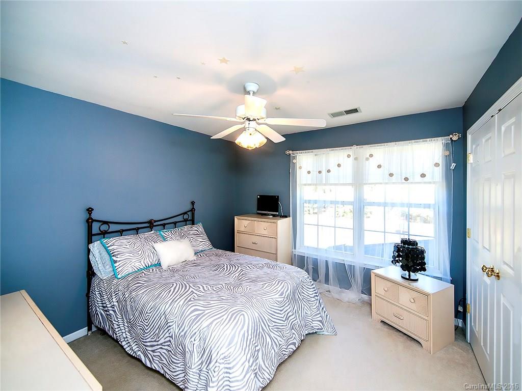 Hunter Oaks - Residential
