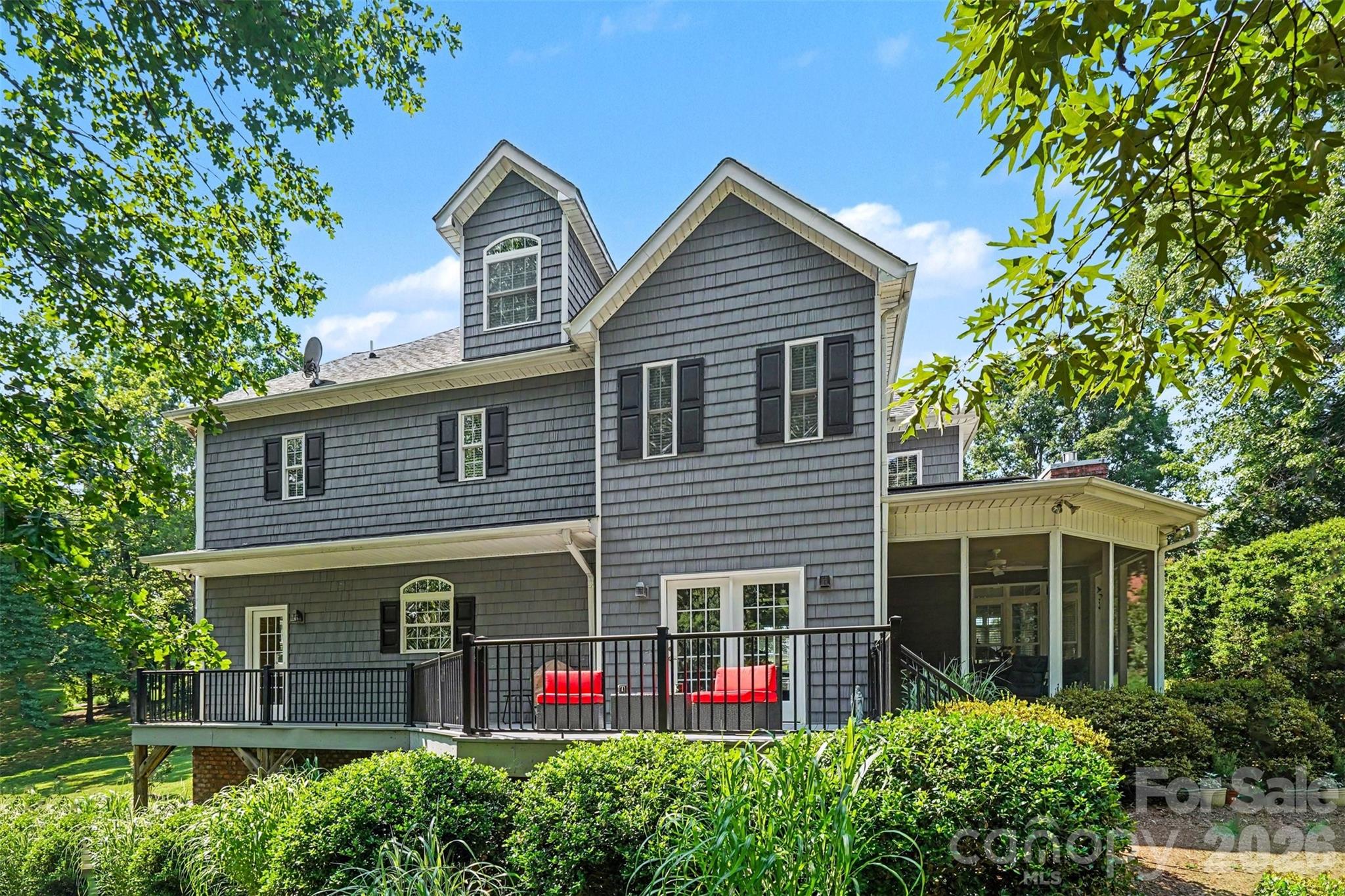 Fort Dobbs Farms - Residential