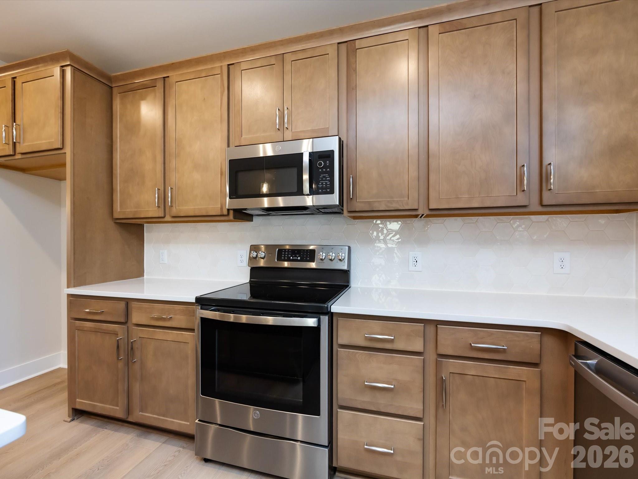 Context at Oakhurst - Residential