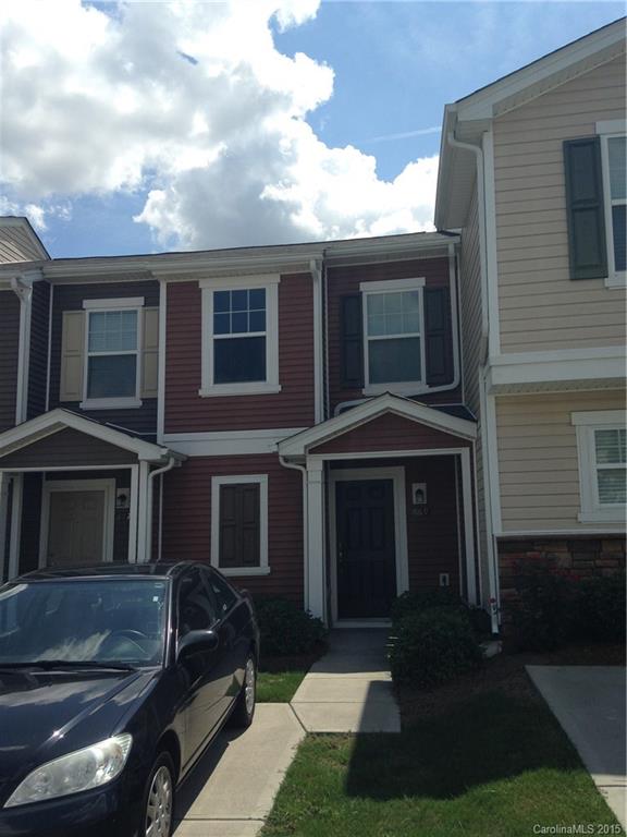 Nice 2 bedroom on a quiet street.  Stainless appliances.  Close to Carowinds, and I-77.