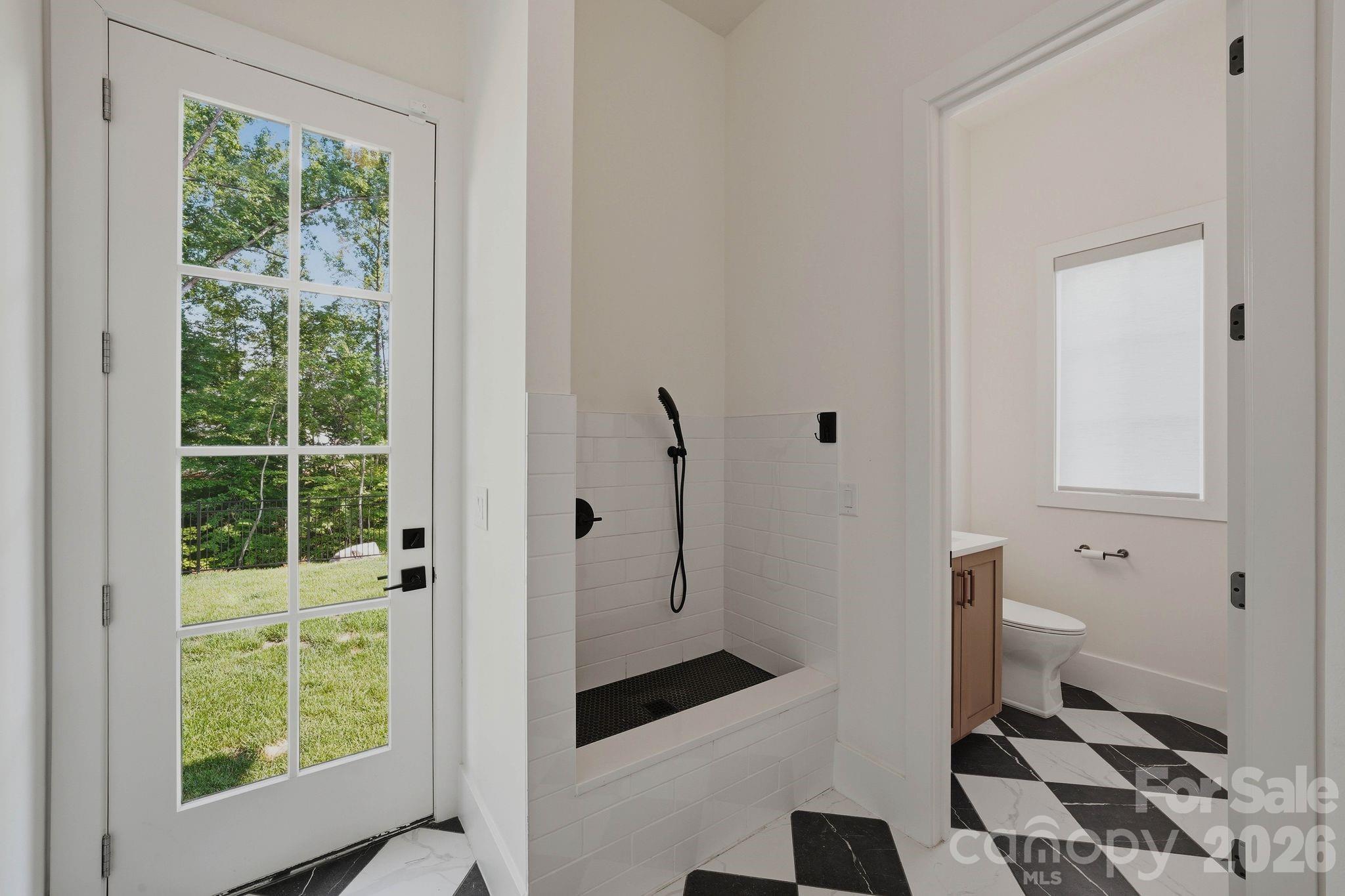 Twin Lakes - Residential