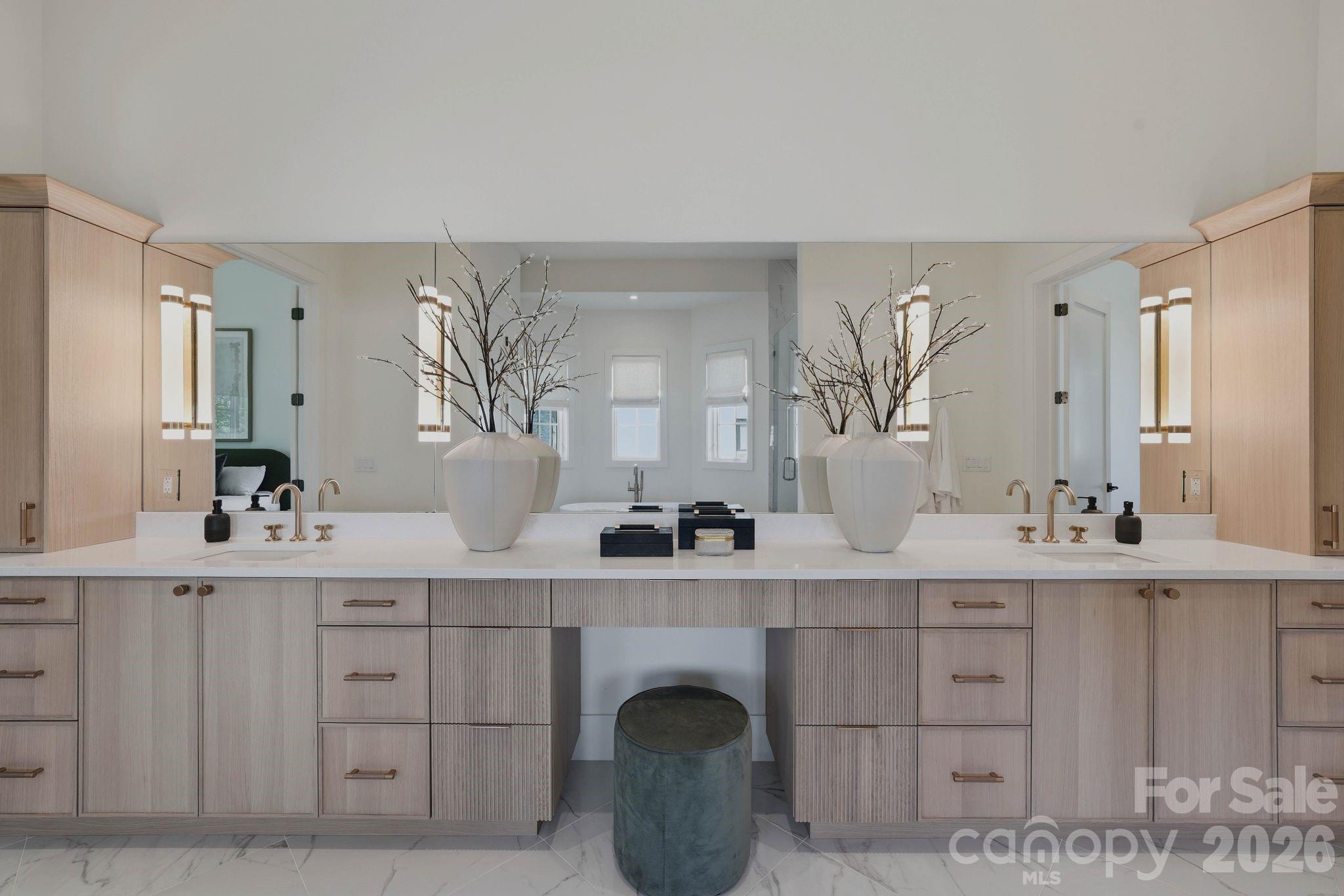 Twin Lakes - Residential