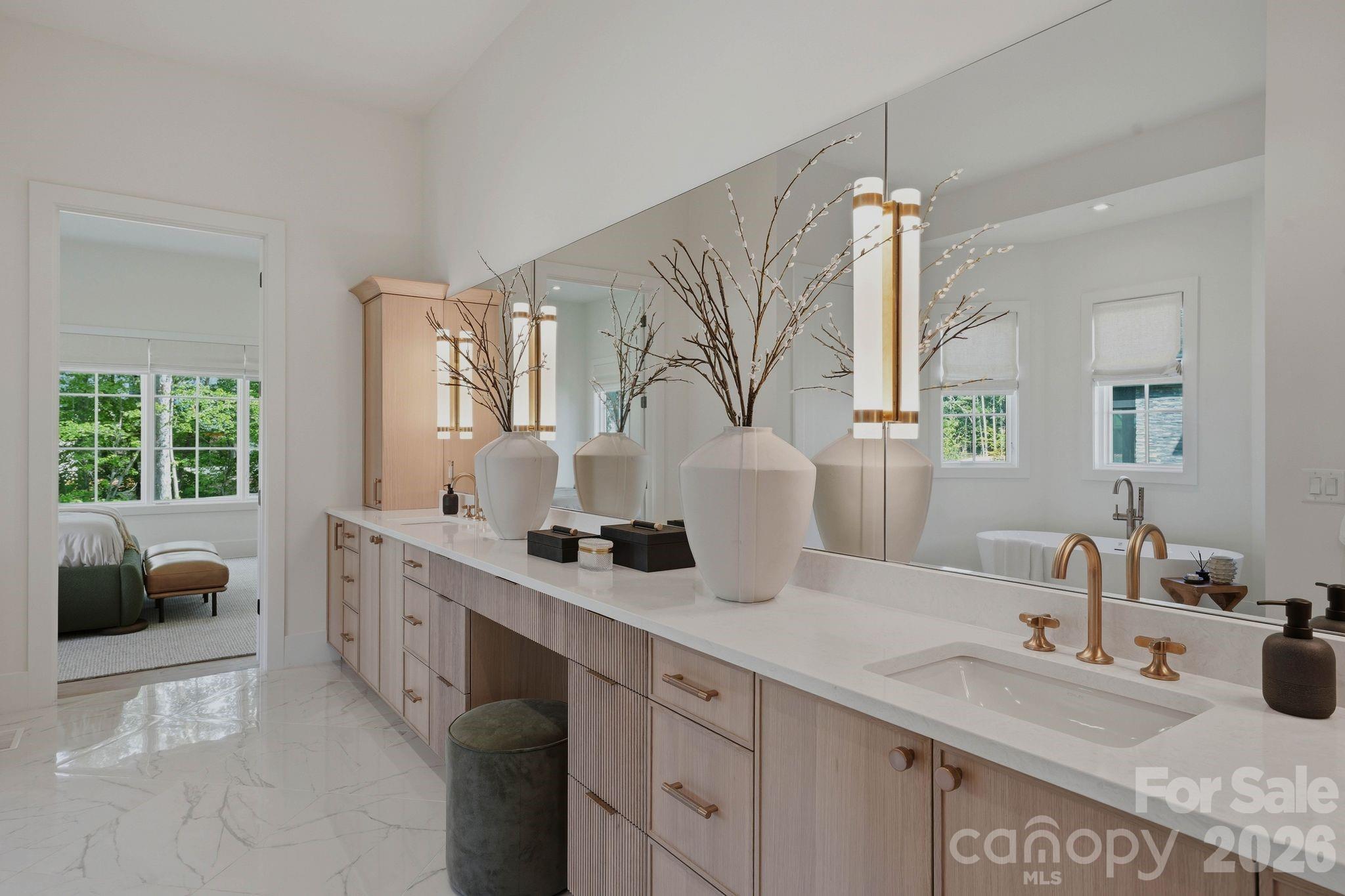 Twin Lakes - Residential