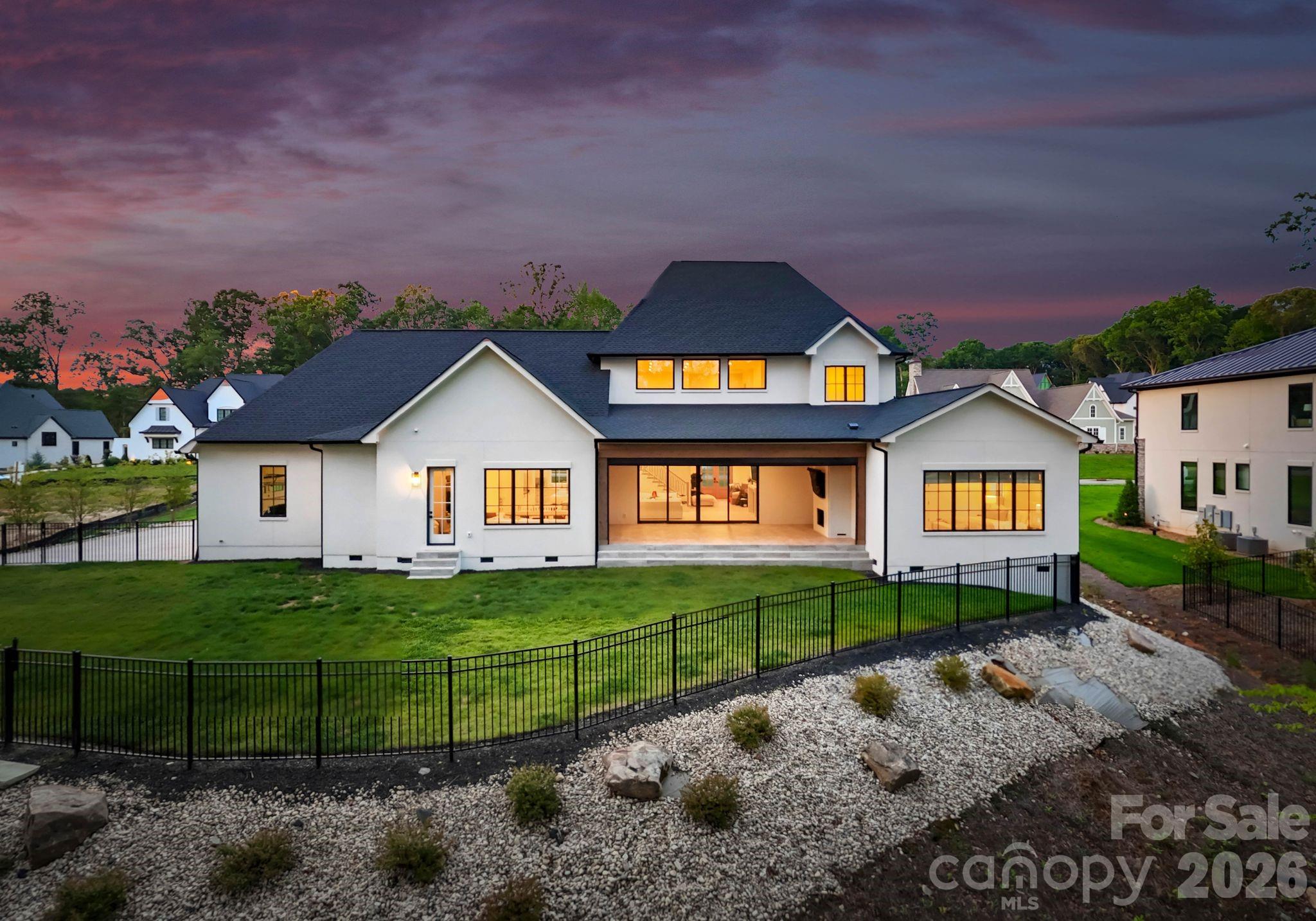 Twin Lakes - Residential