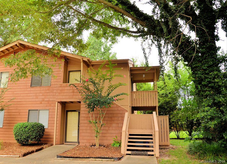 Riverview Villa - Residential