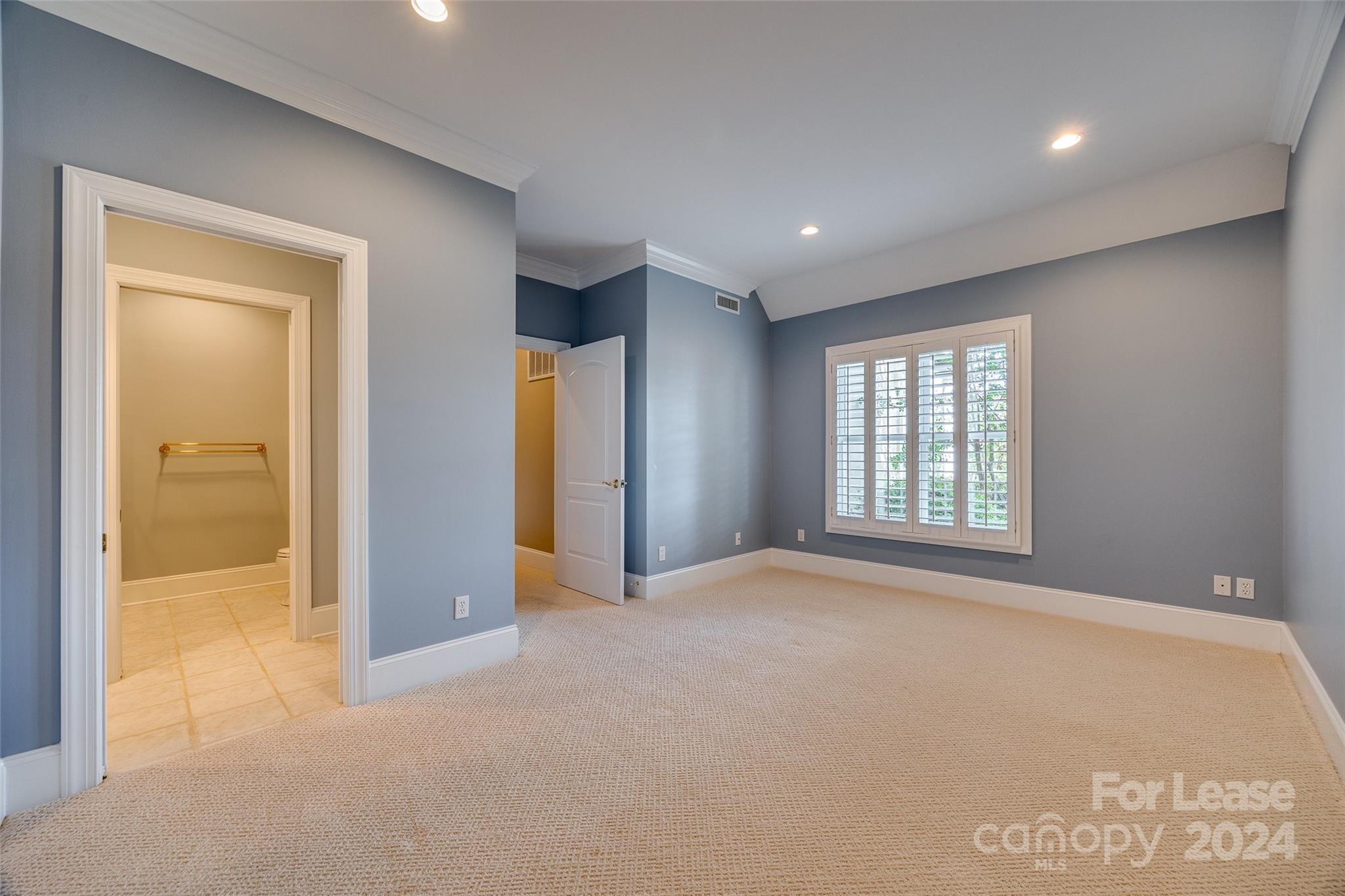 River Hills - Residential Lease
