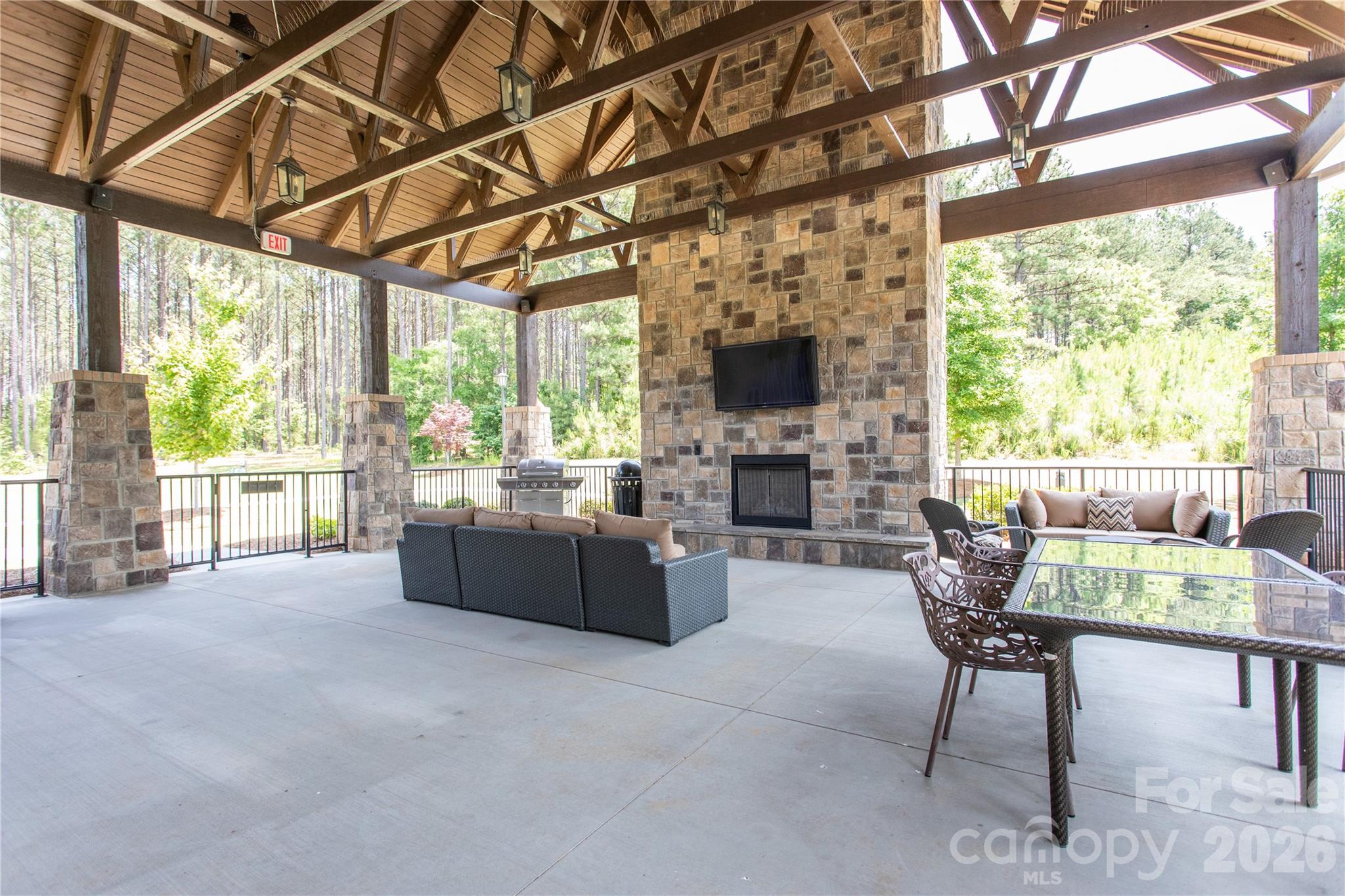 Riverchase Estates - Residential