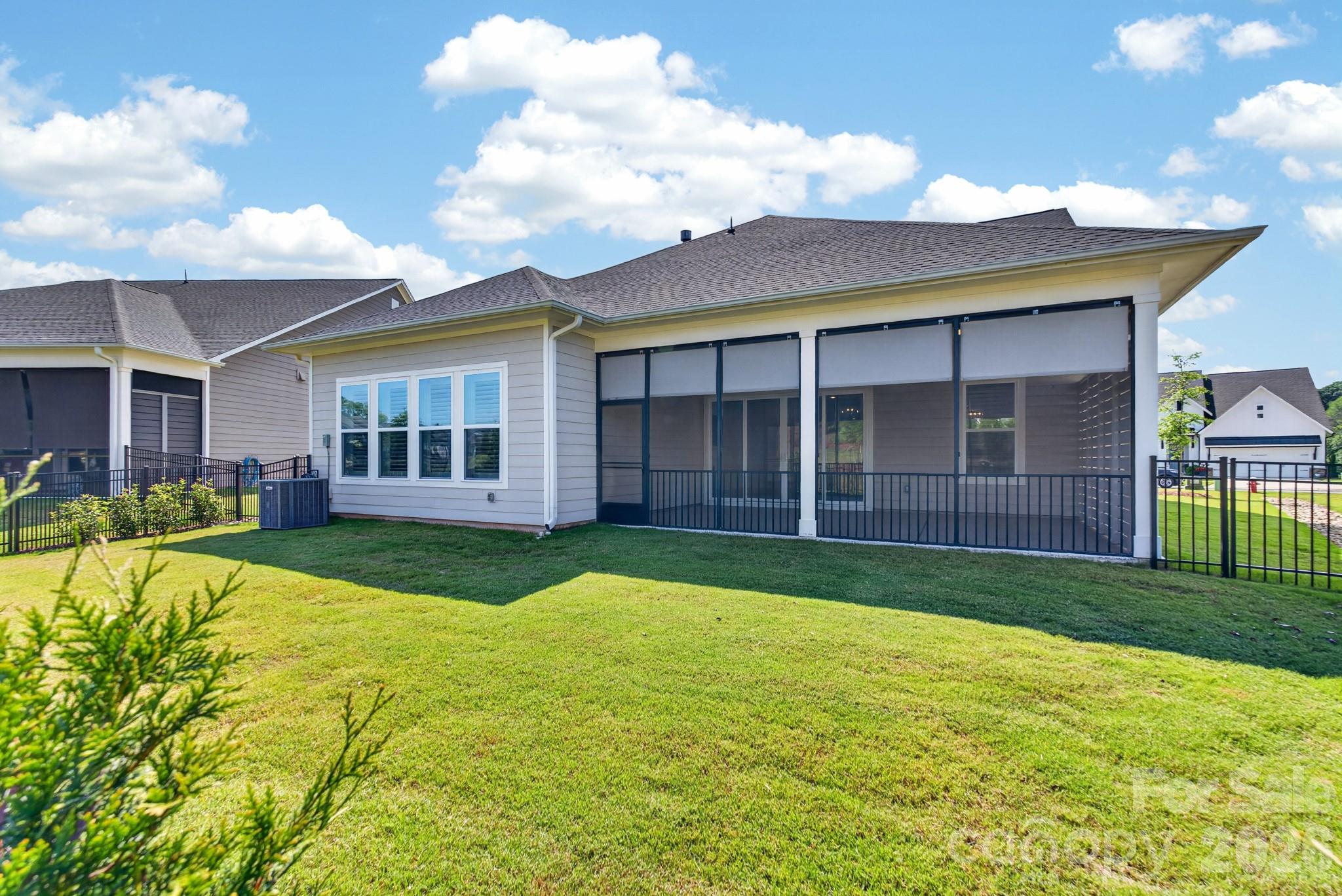 Encore at Streamside - Residential