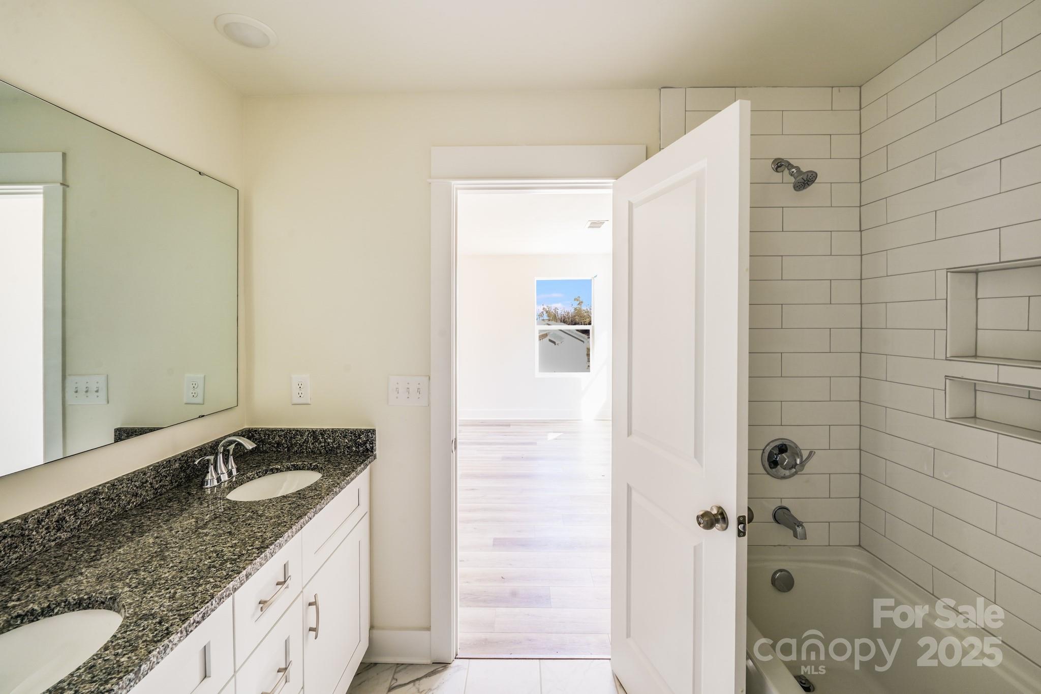 Sanders Ridge - Residential