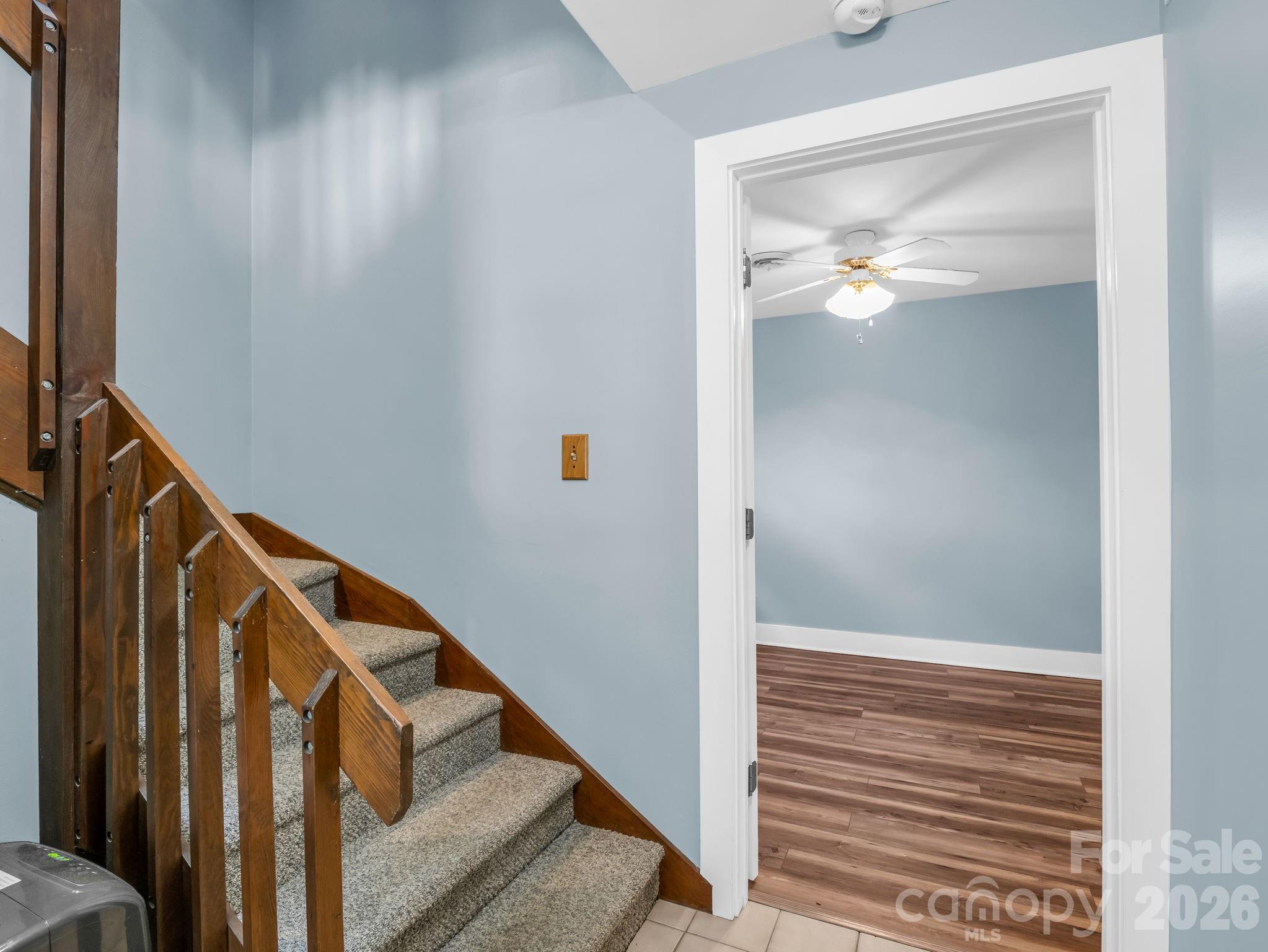 The Lynx Condominium - Residential