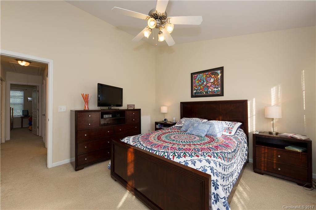 Ridge Pointe - Residential