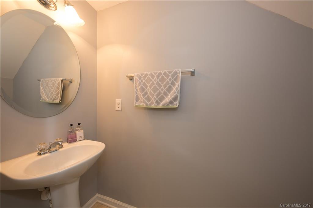 Ridge Pointe - Residential