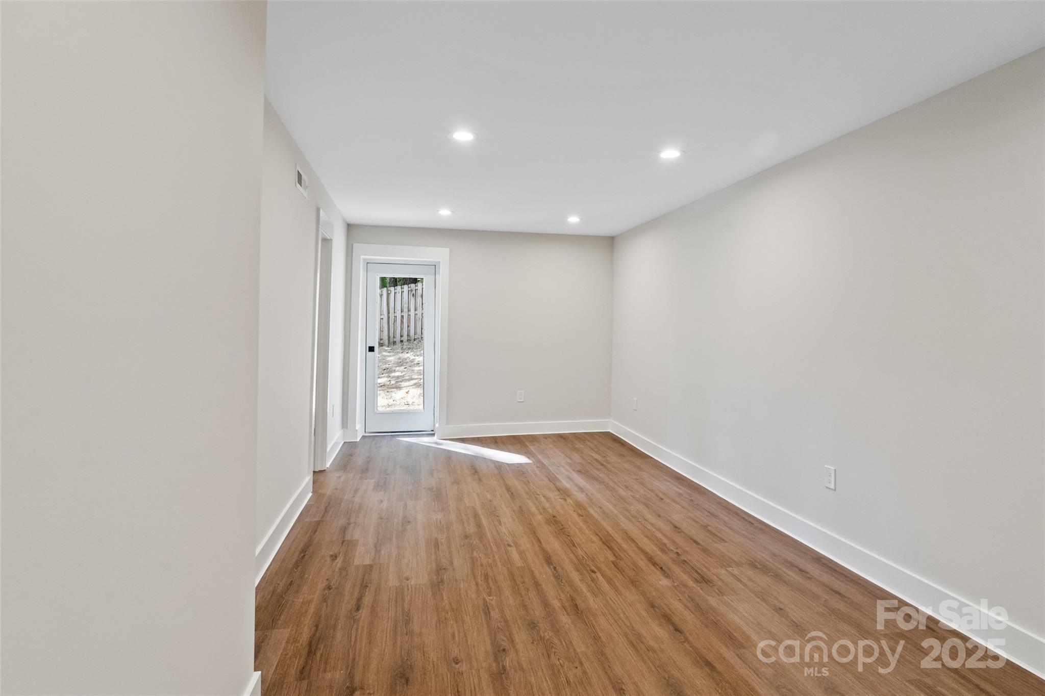 Tega Cay - Residential