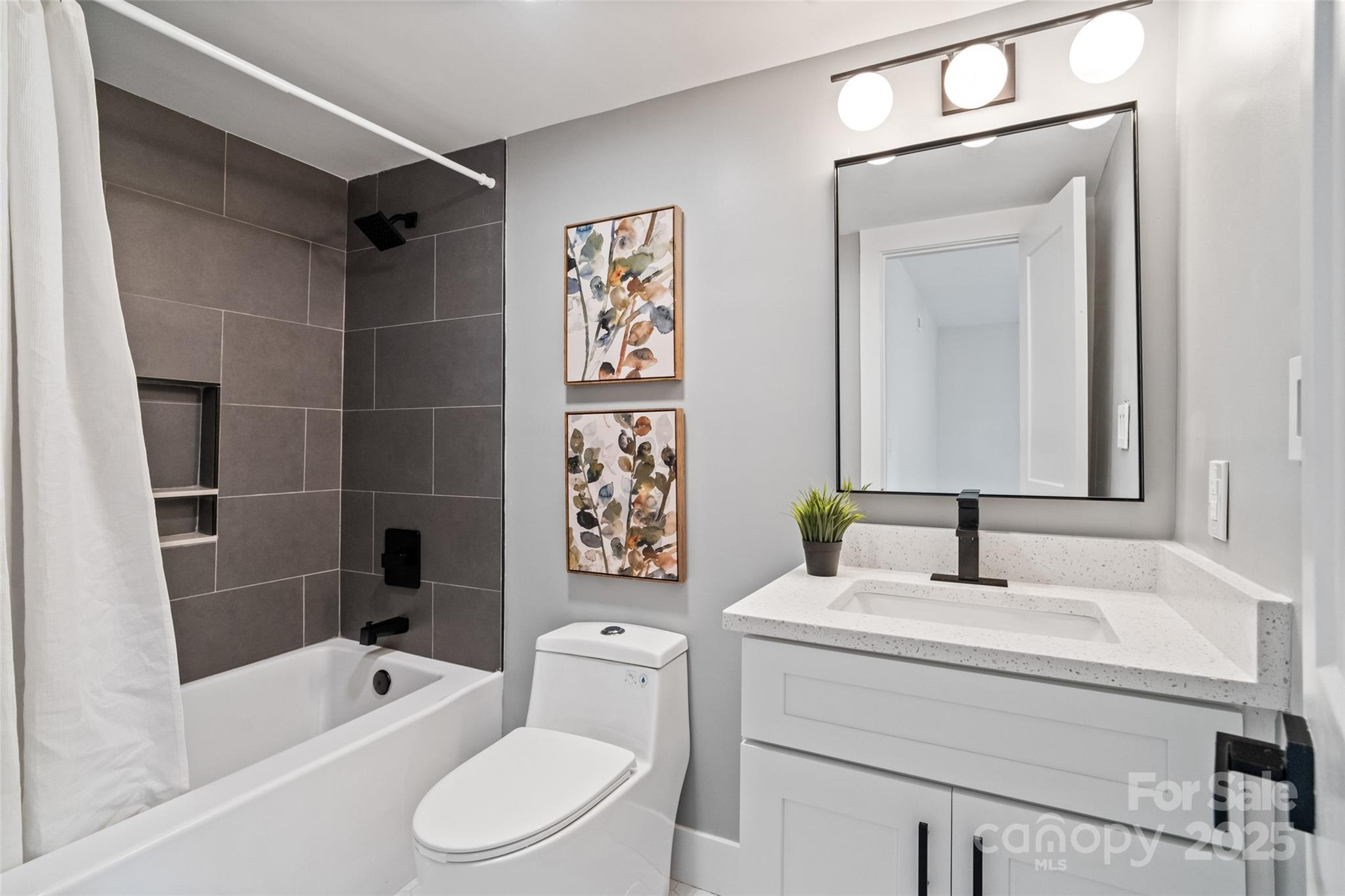 Tega Cay - Residential