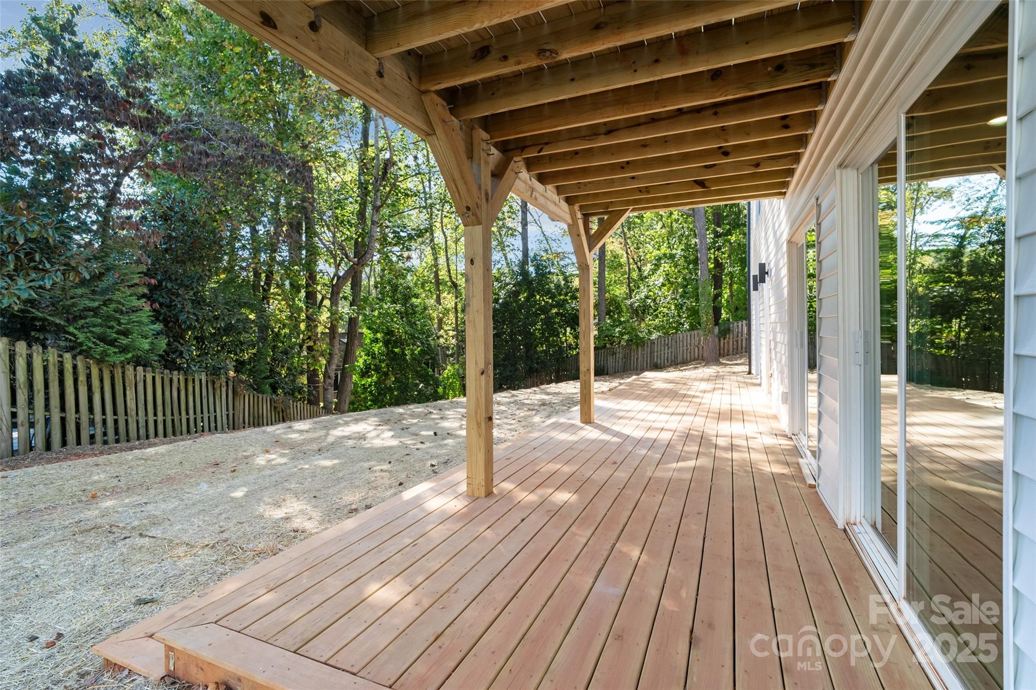 Tega Cay - Residential