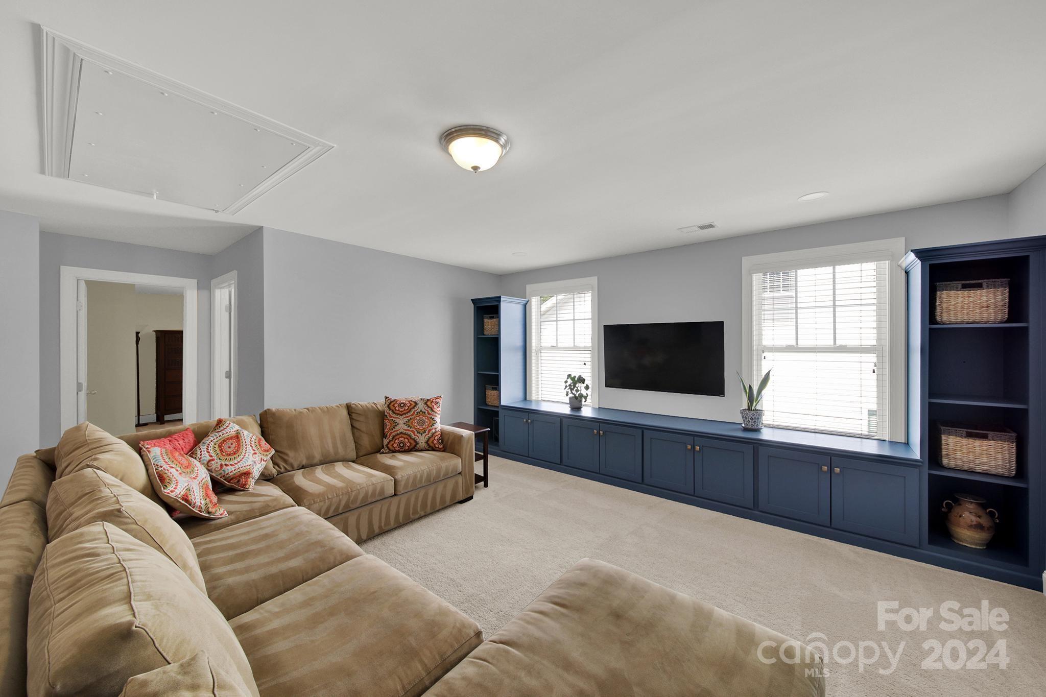 Lake Ridge - Residential