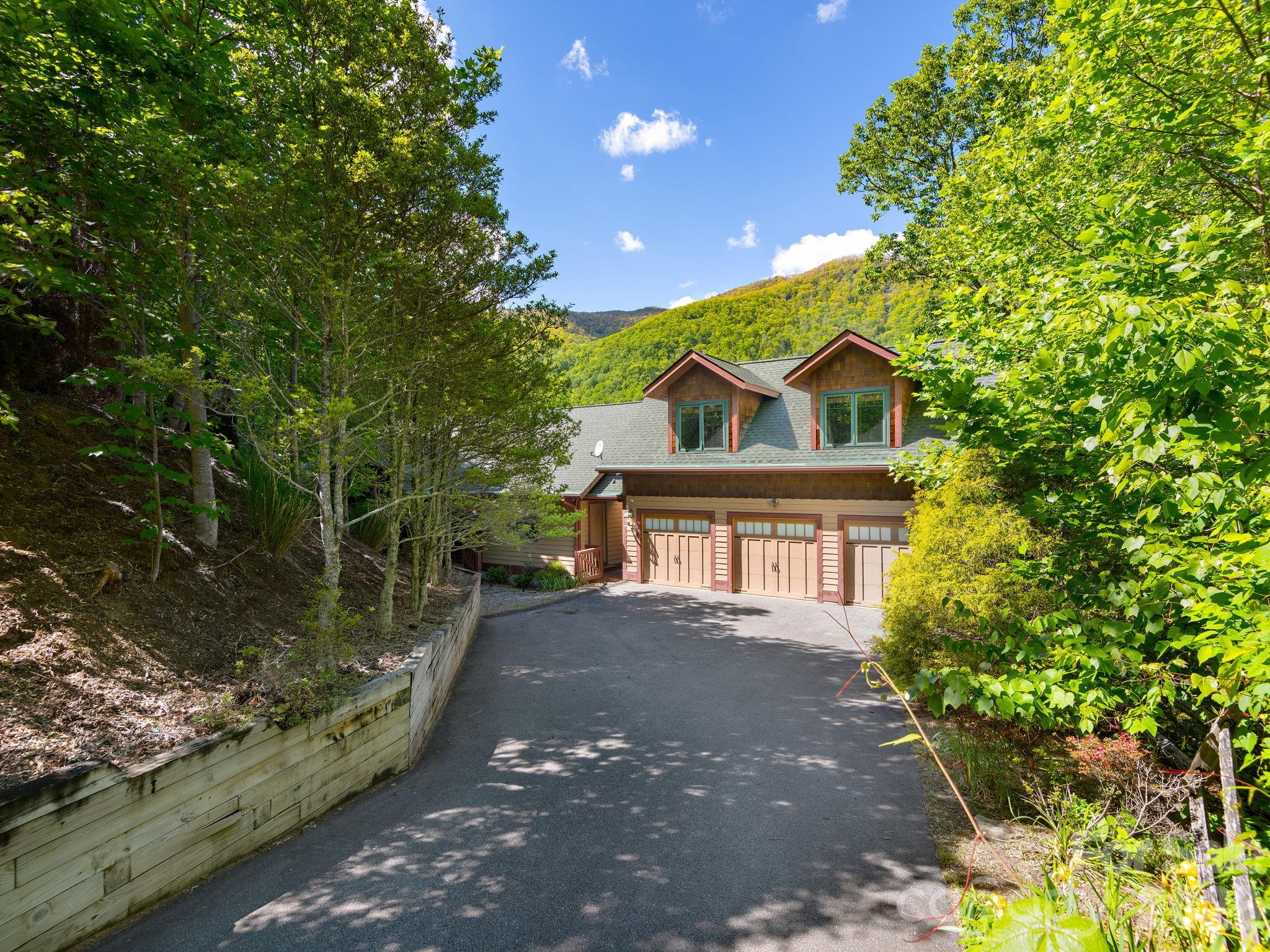Laurel Ridge - Residential