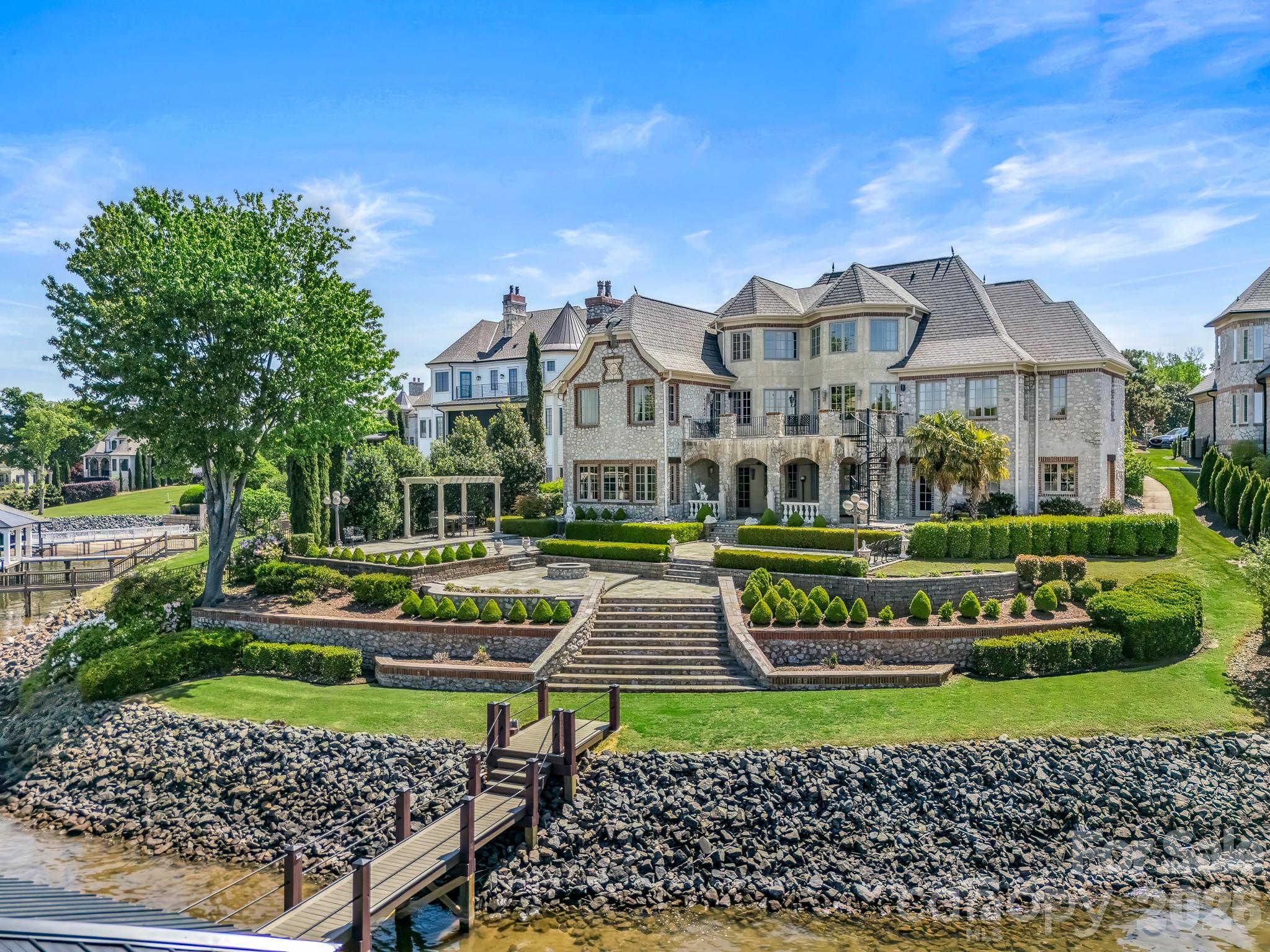 Joslin Pointe - Residential