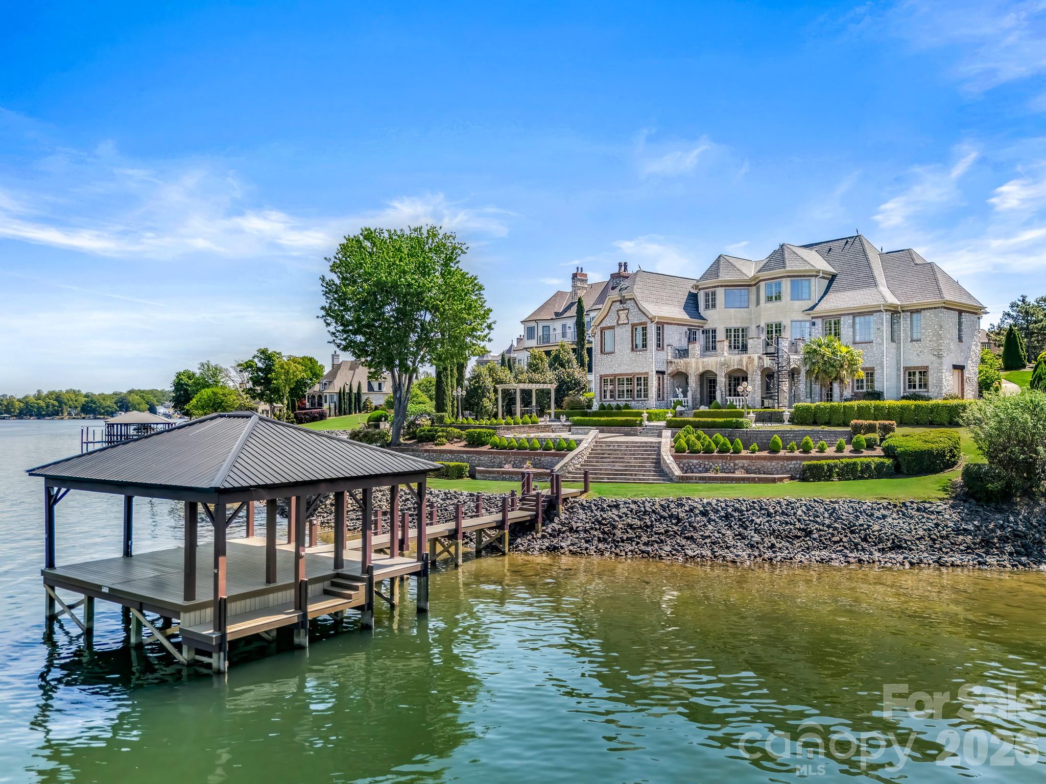 Joslin Pointe - Residential