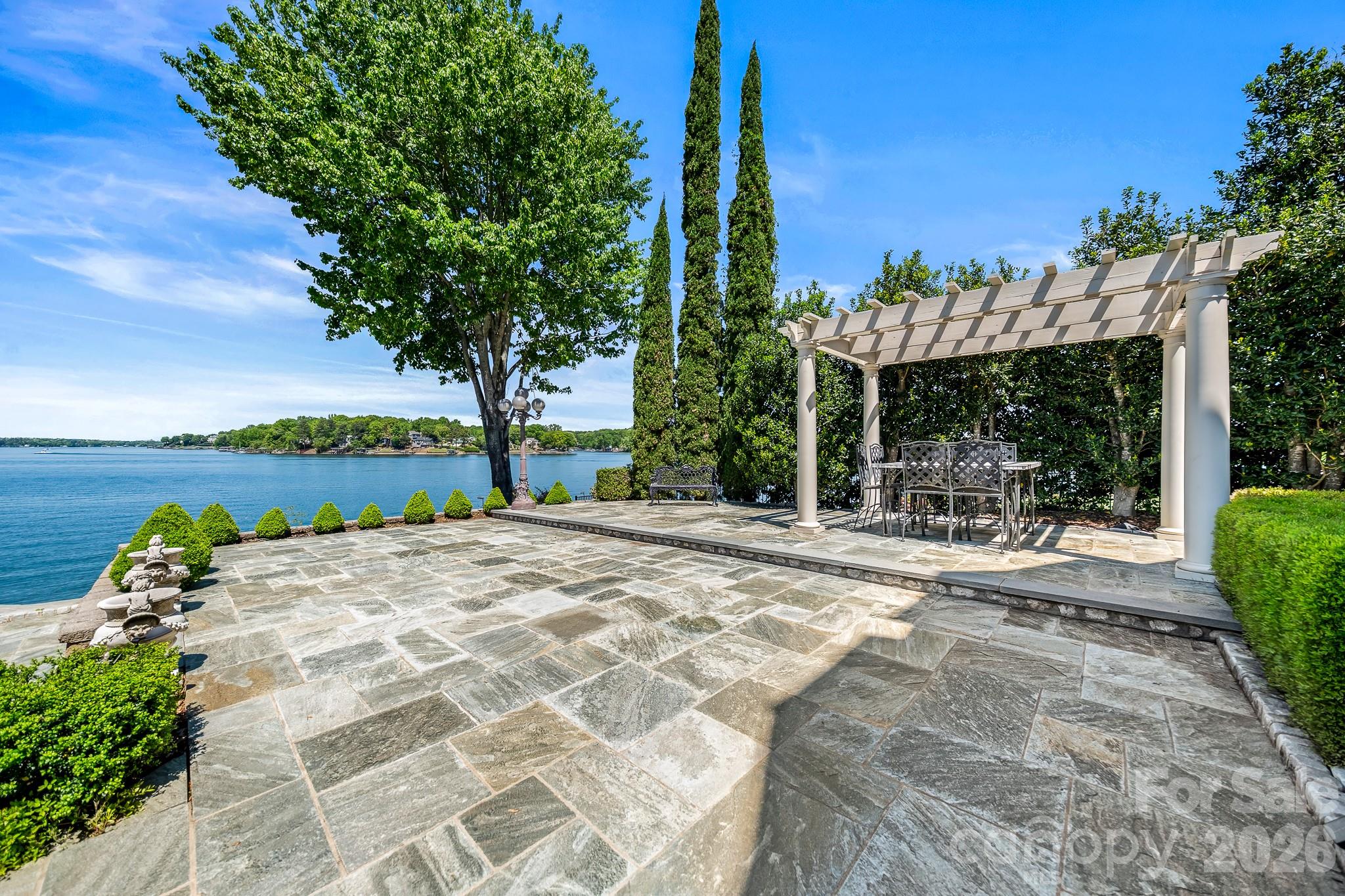 Joslin Pointe - Residential