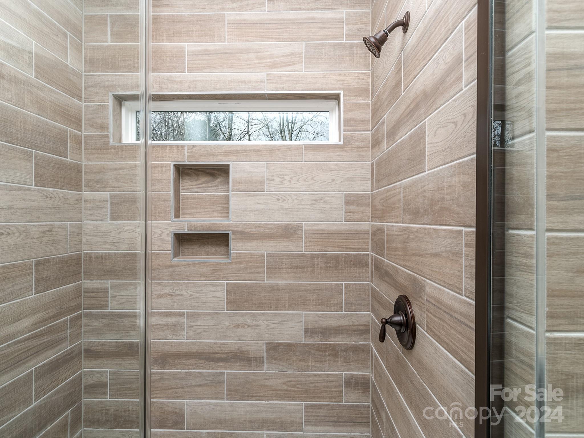 Tega Cay - Residential